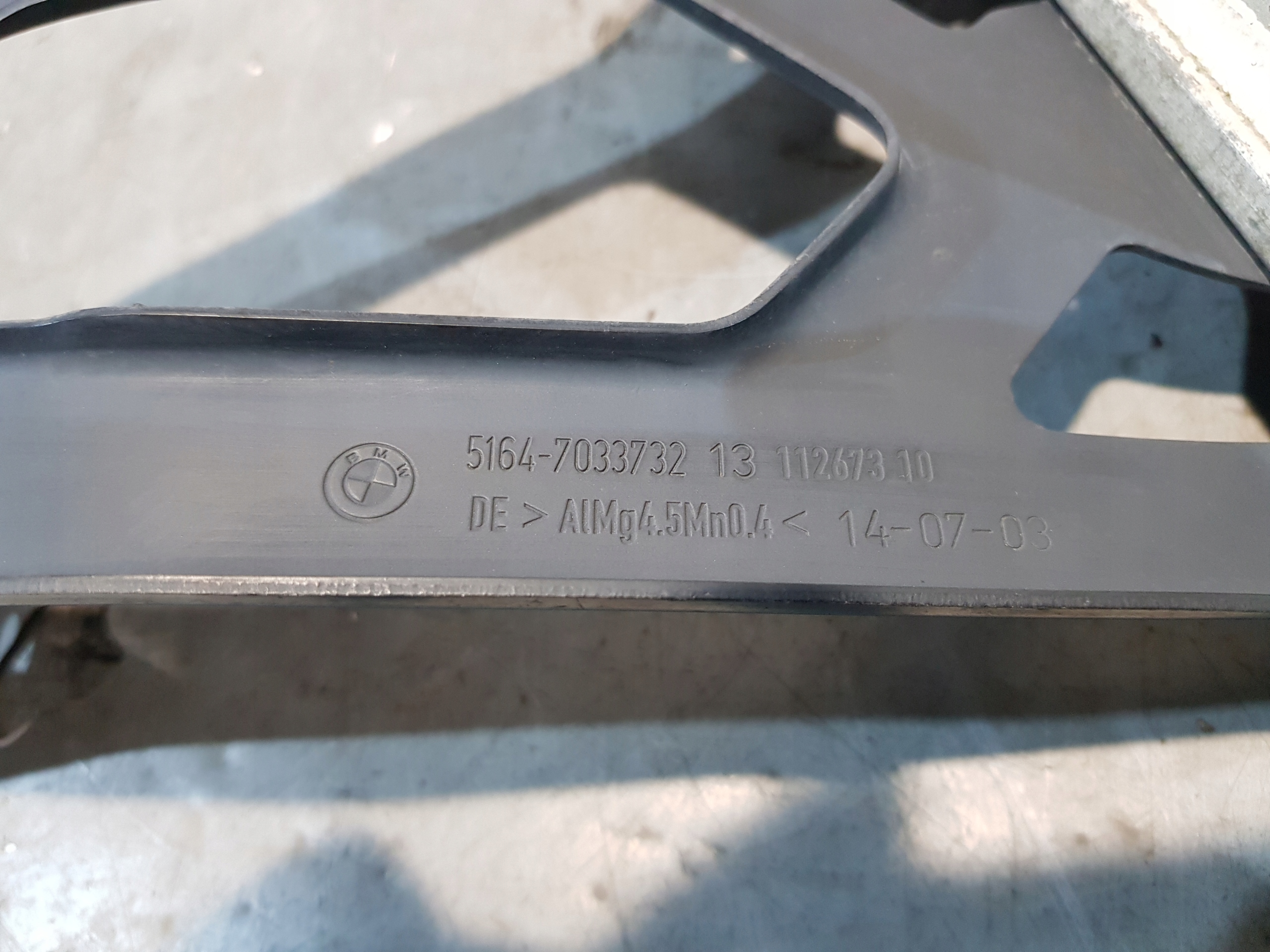 pillar OKULAR right BMW E60 right 7033732