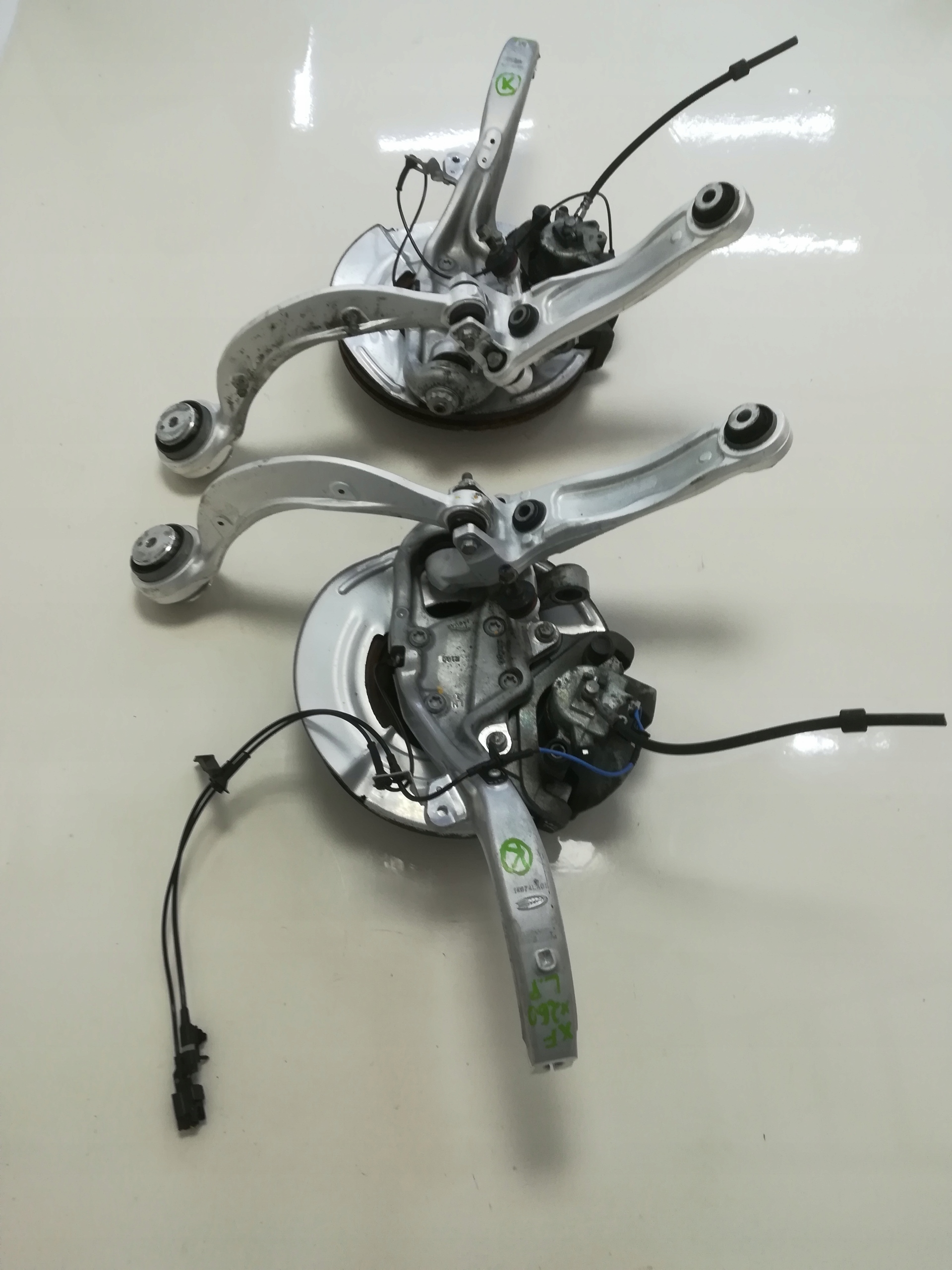 JAGUAR XF X260 sususpension front swing arm
