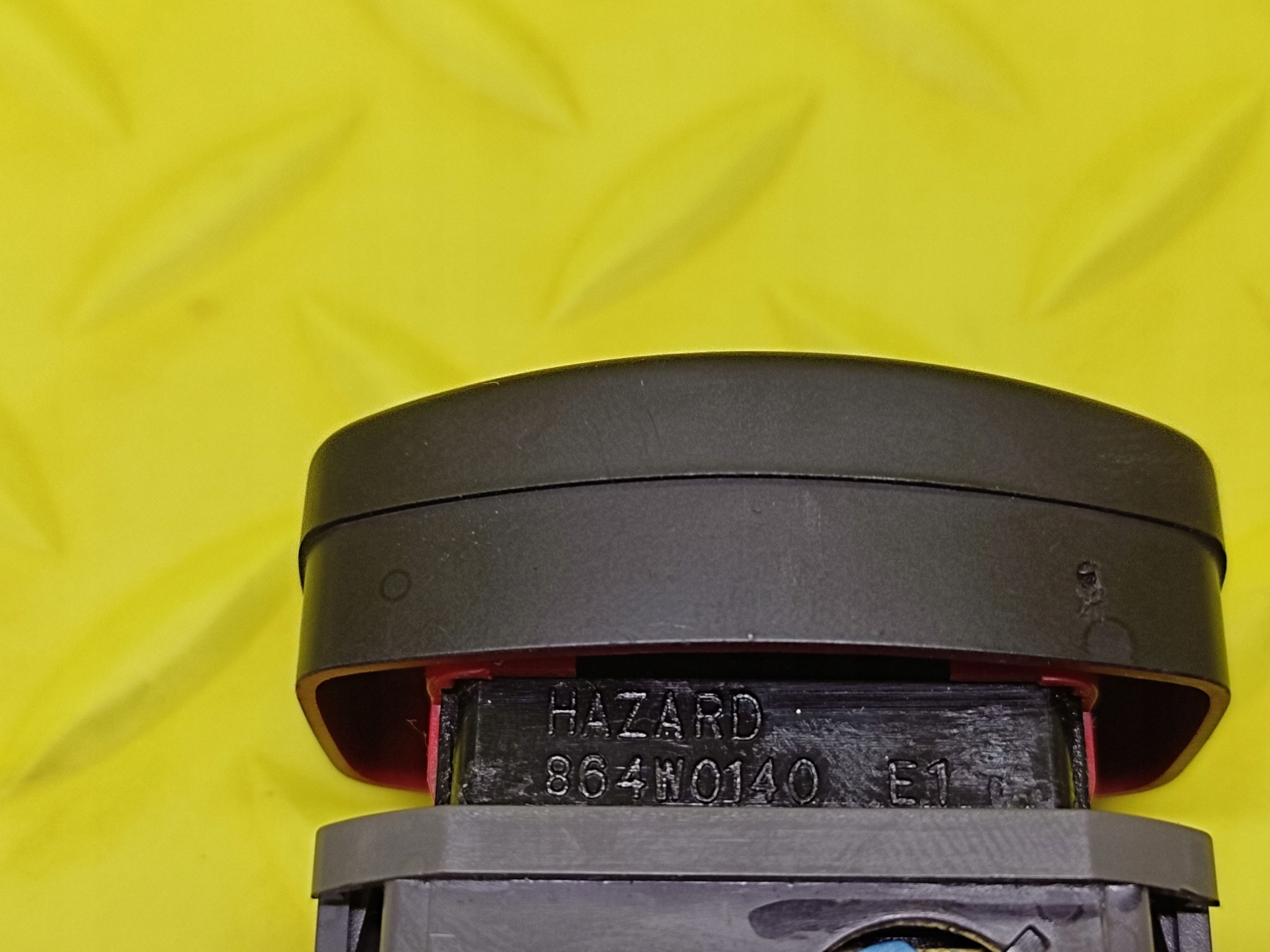 SUZUKI FORENZA interruttore luci Luci di emergenza