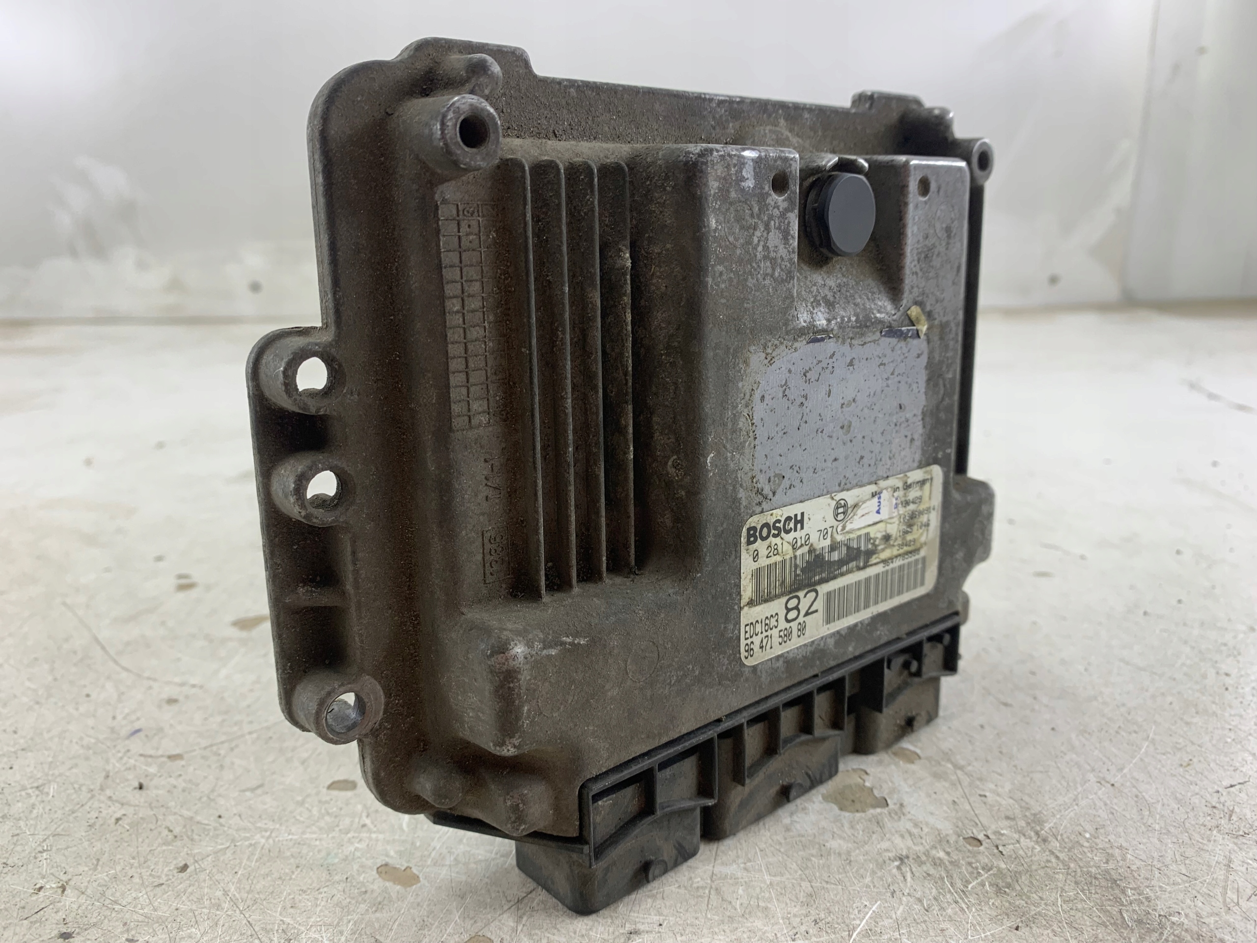 PEUGEOT 206 1.4 HDI unité de commande électronique uce moteur 9647158080