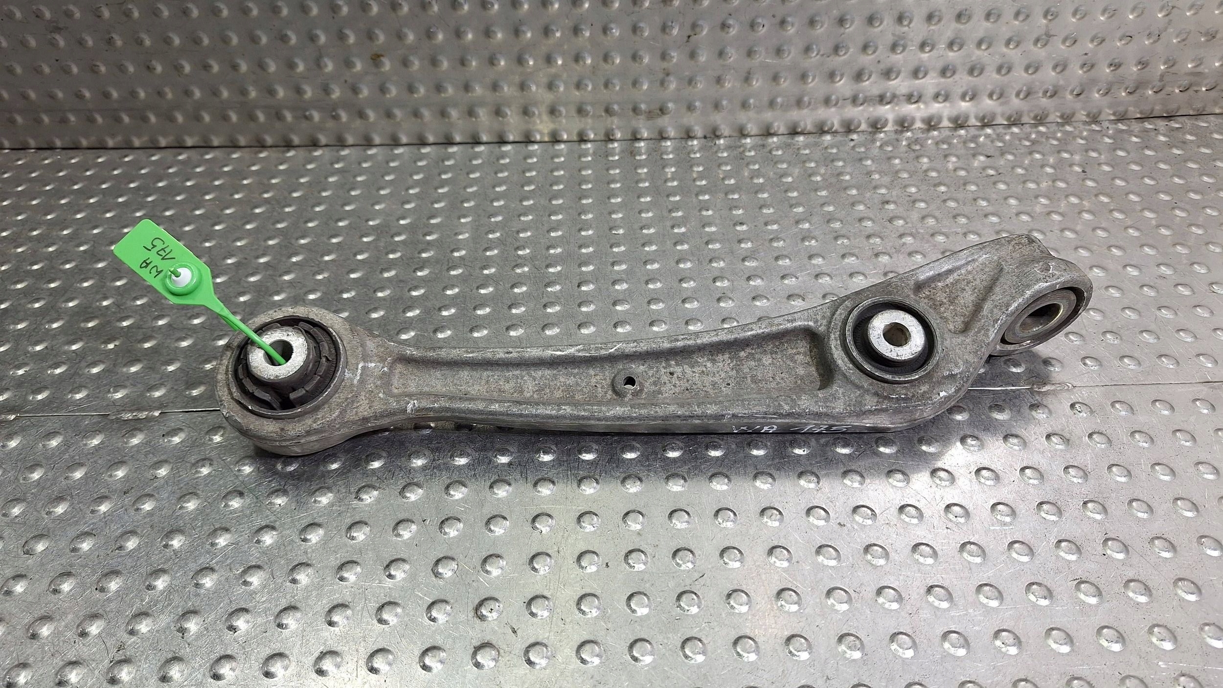 arm right front 8K0407156B AUDI A4 B8 A5 8T A7 A6 C7 Q5 8R