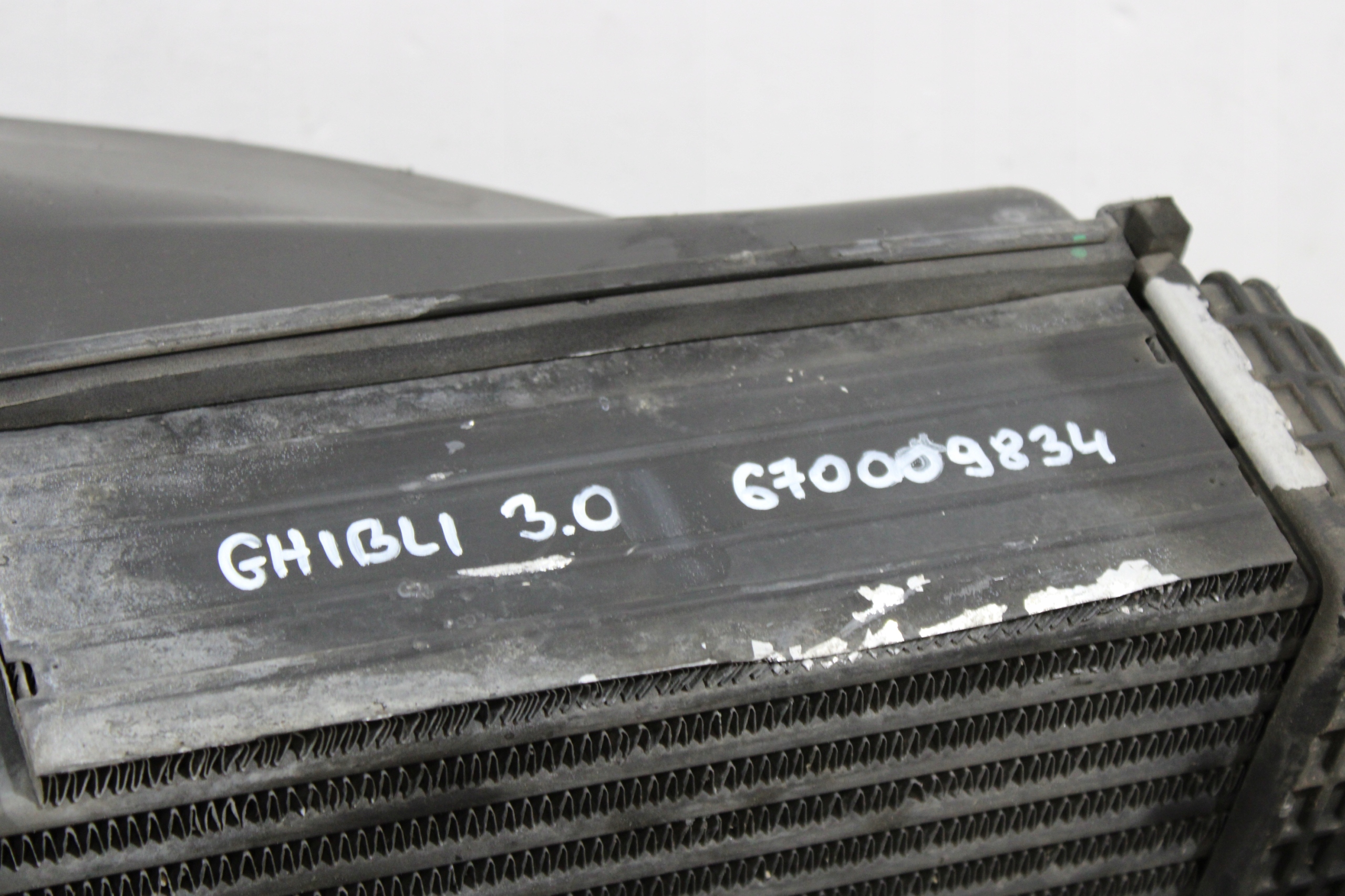 Kühler intercooler 670009834 INTERCOOLER MASERATI GHIBLI M157