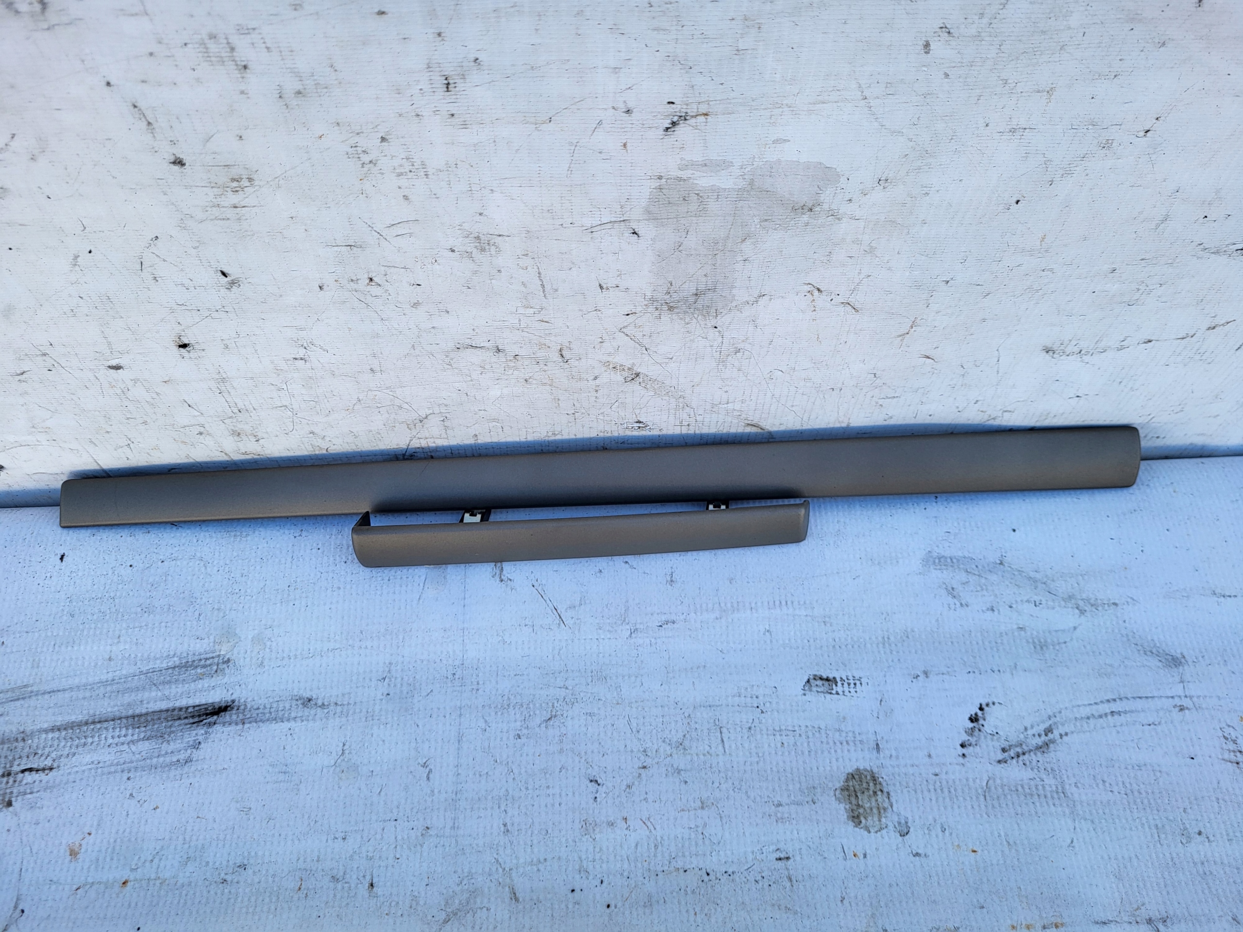 Декоративные планки радиоприемника Renault Clio III