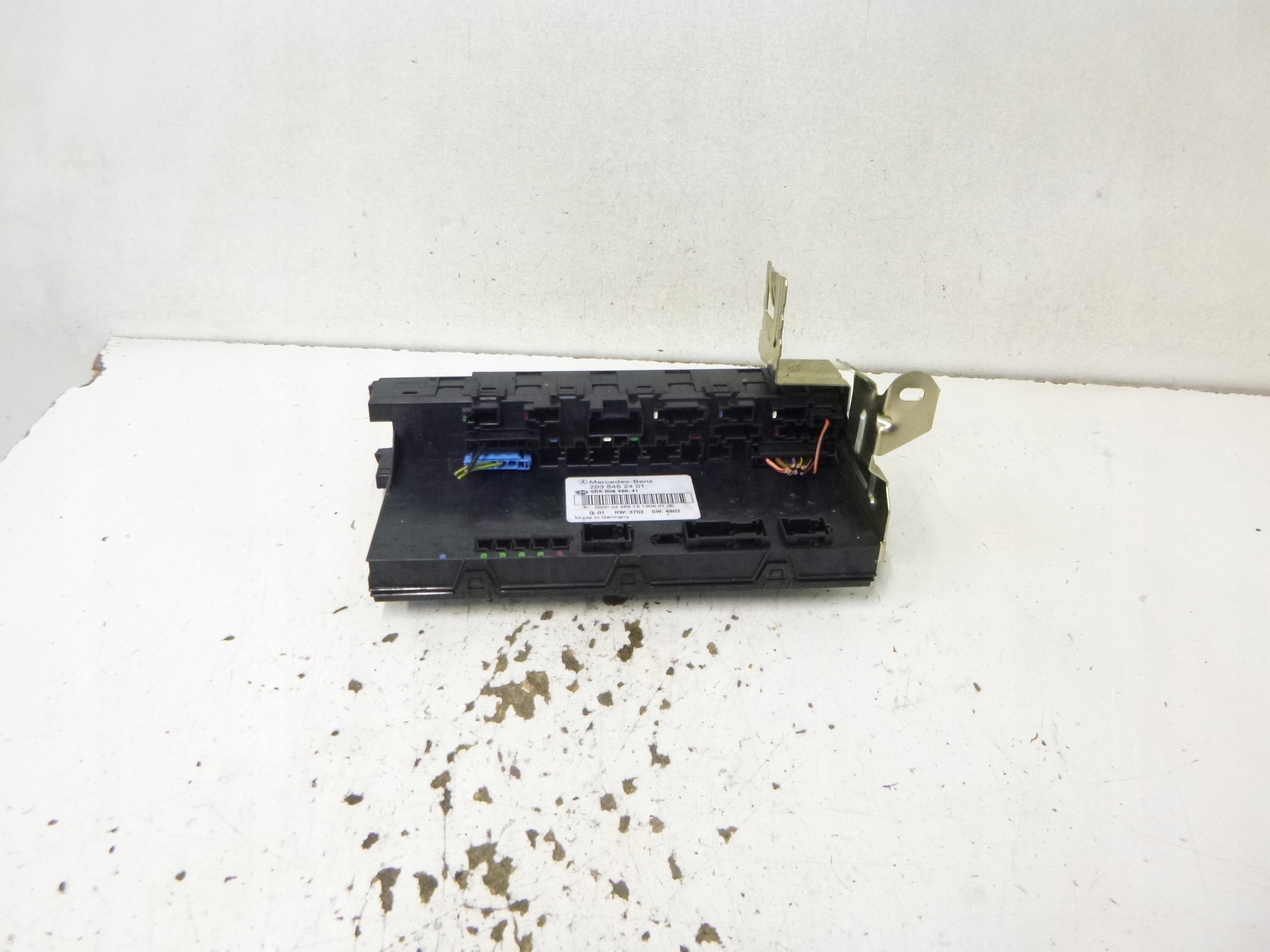 module control unit module SAM Mercedes W203 1.8 2003r. 2035452401