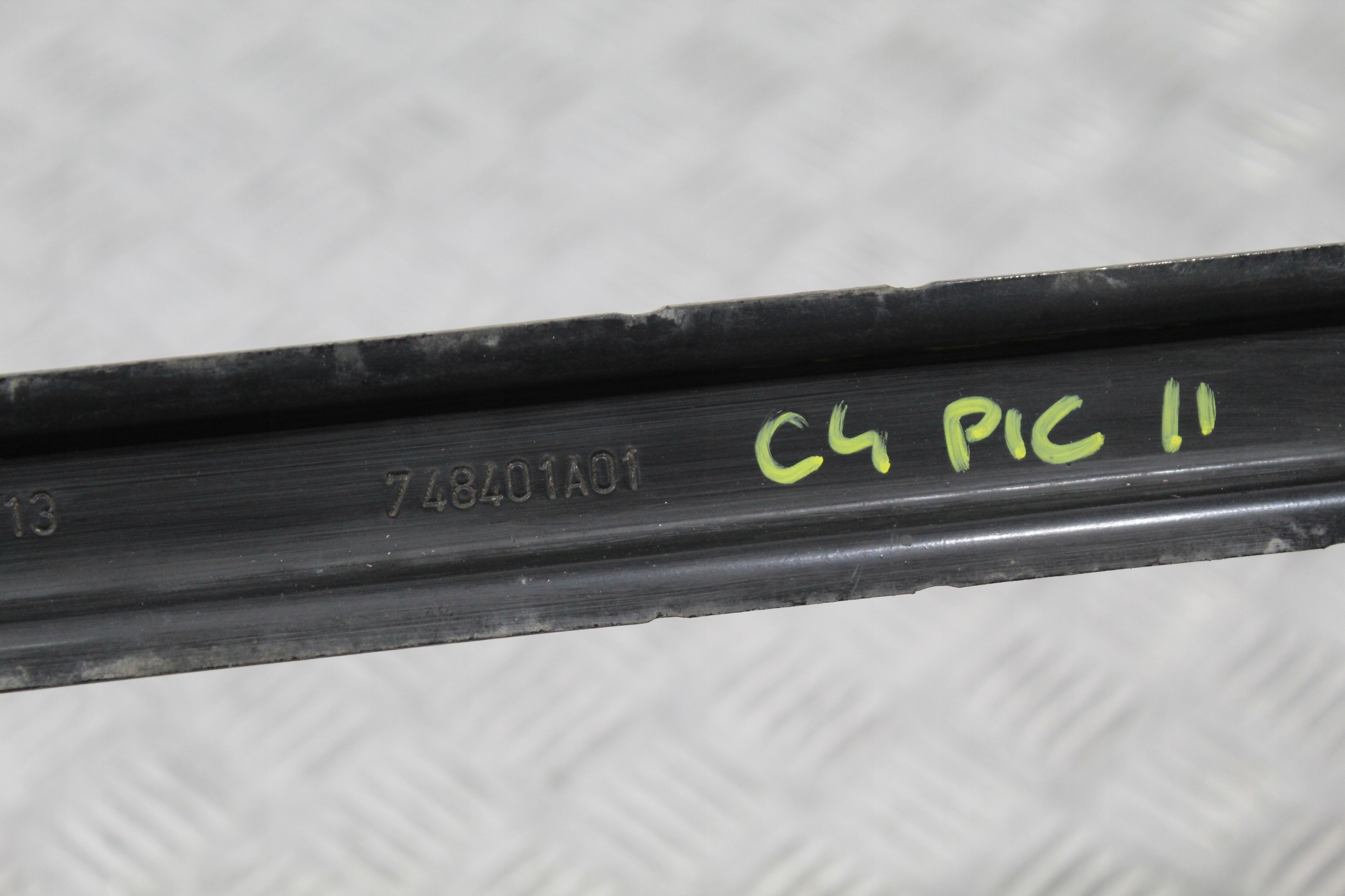 sider pillar C4 GRAND PICASSO II 748401A01