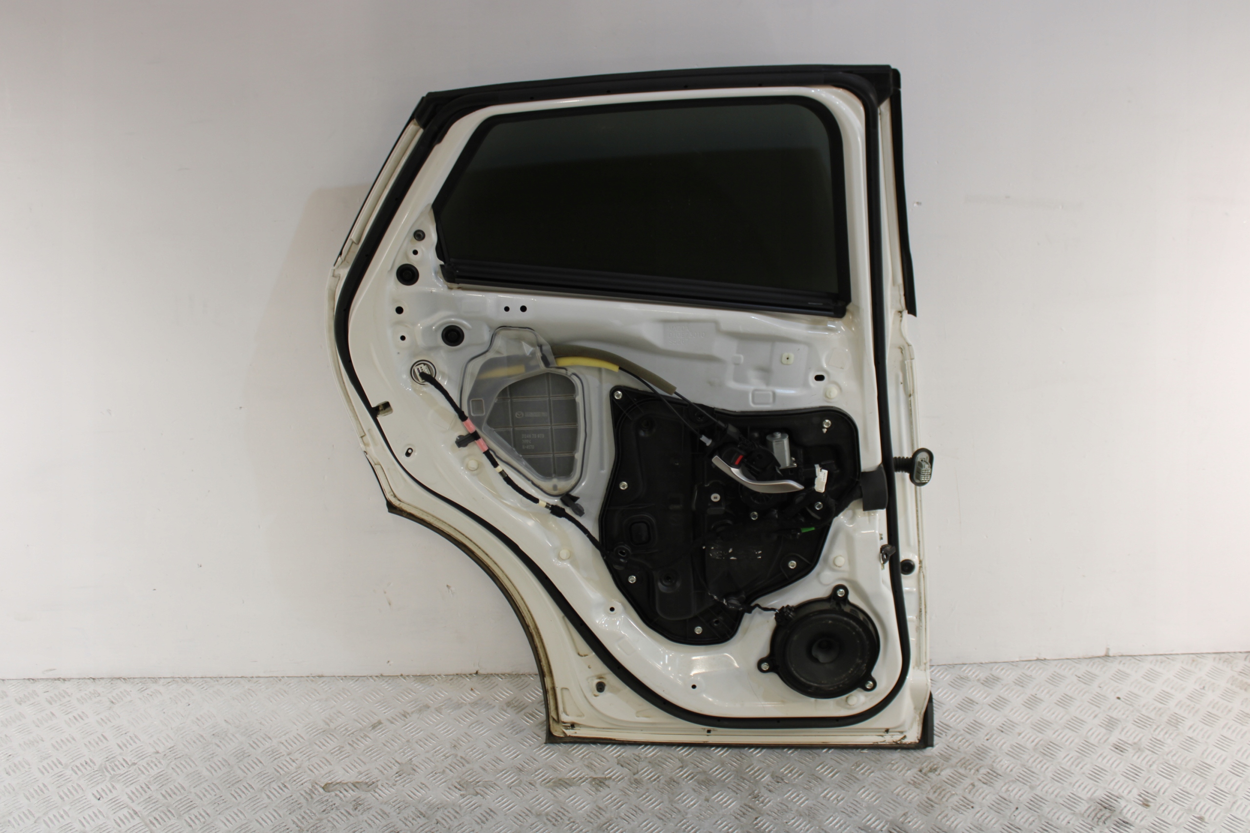 door left rear part left rear. complete MAZDA CX3 CX-3 LIFT