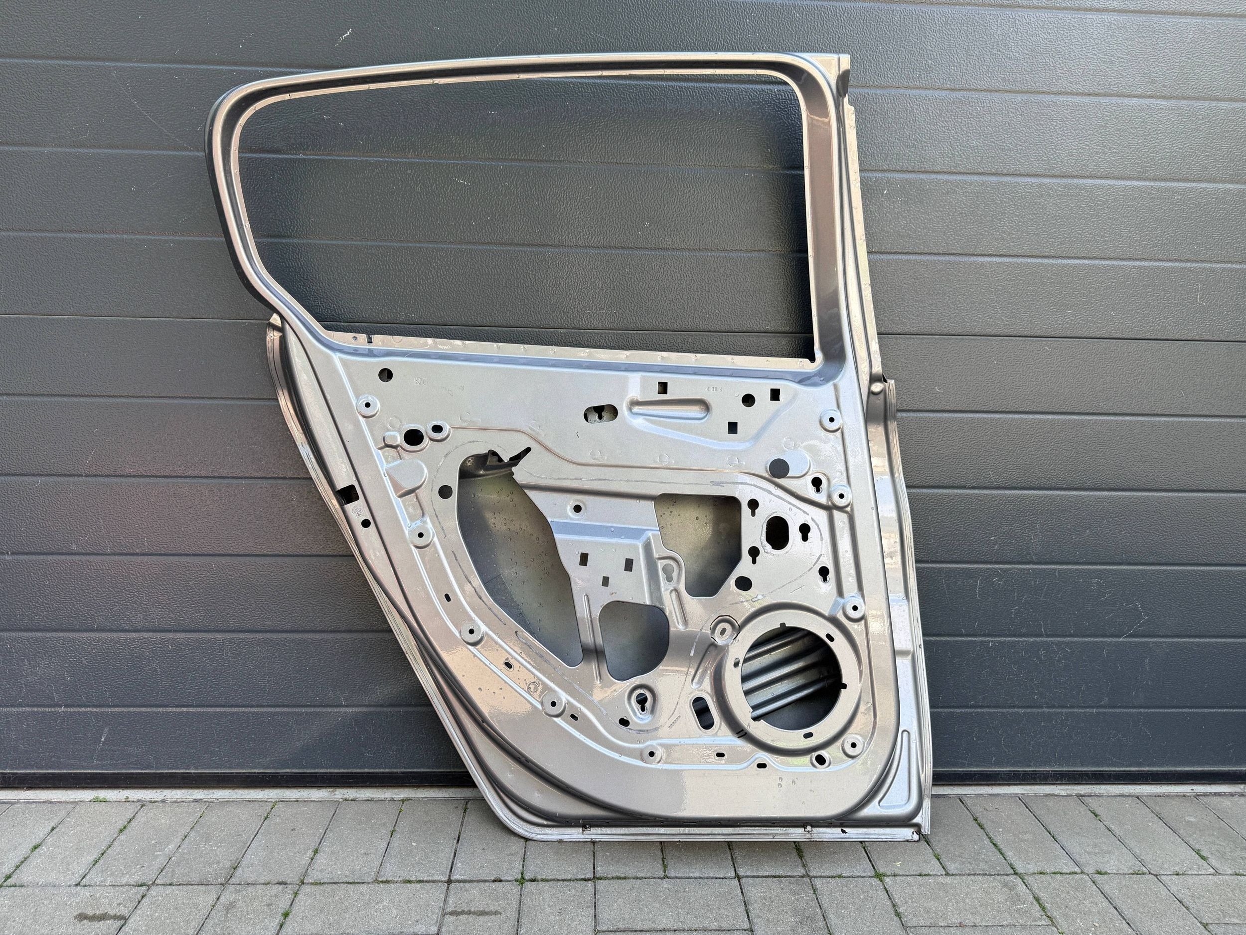 Peugeot 308 21- door rear part left rear. left