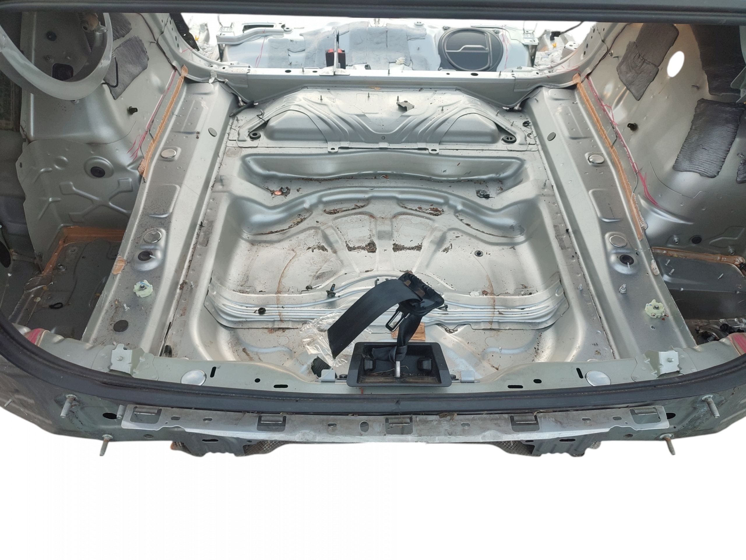 rear panel sump VOLVO S90 II (2016-2020) sedan code LAKIERU 711-16