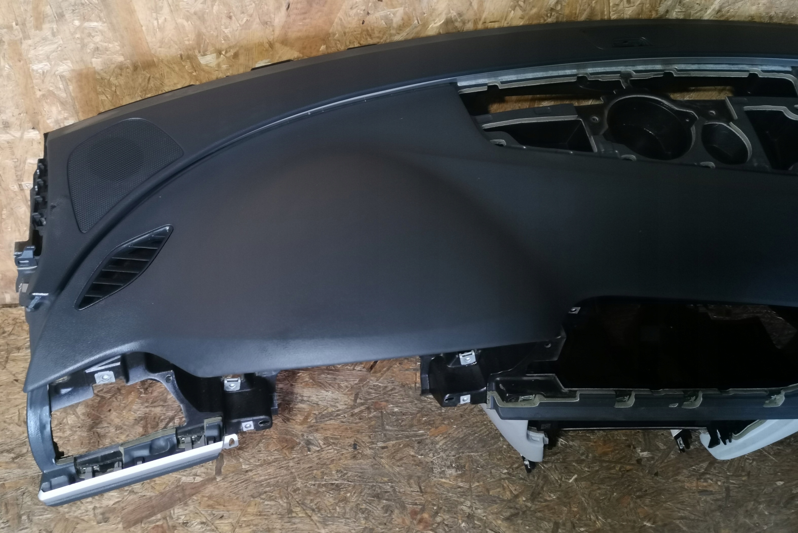 console dashboard airbag tension belts AUDI A6 C7 LIFT 2016 ROK