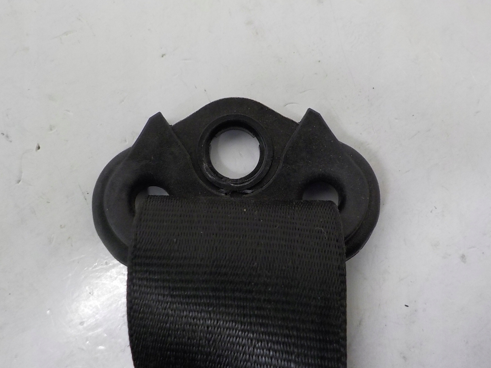 AUDI A3 II 8P seat belt adjuster 3D left front 8P3857705B
