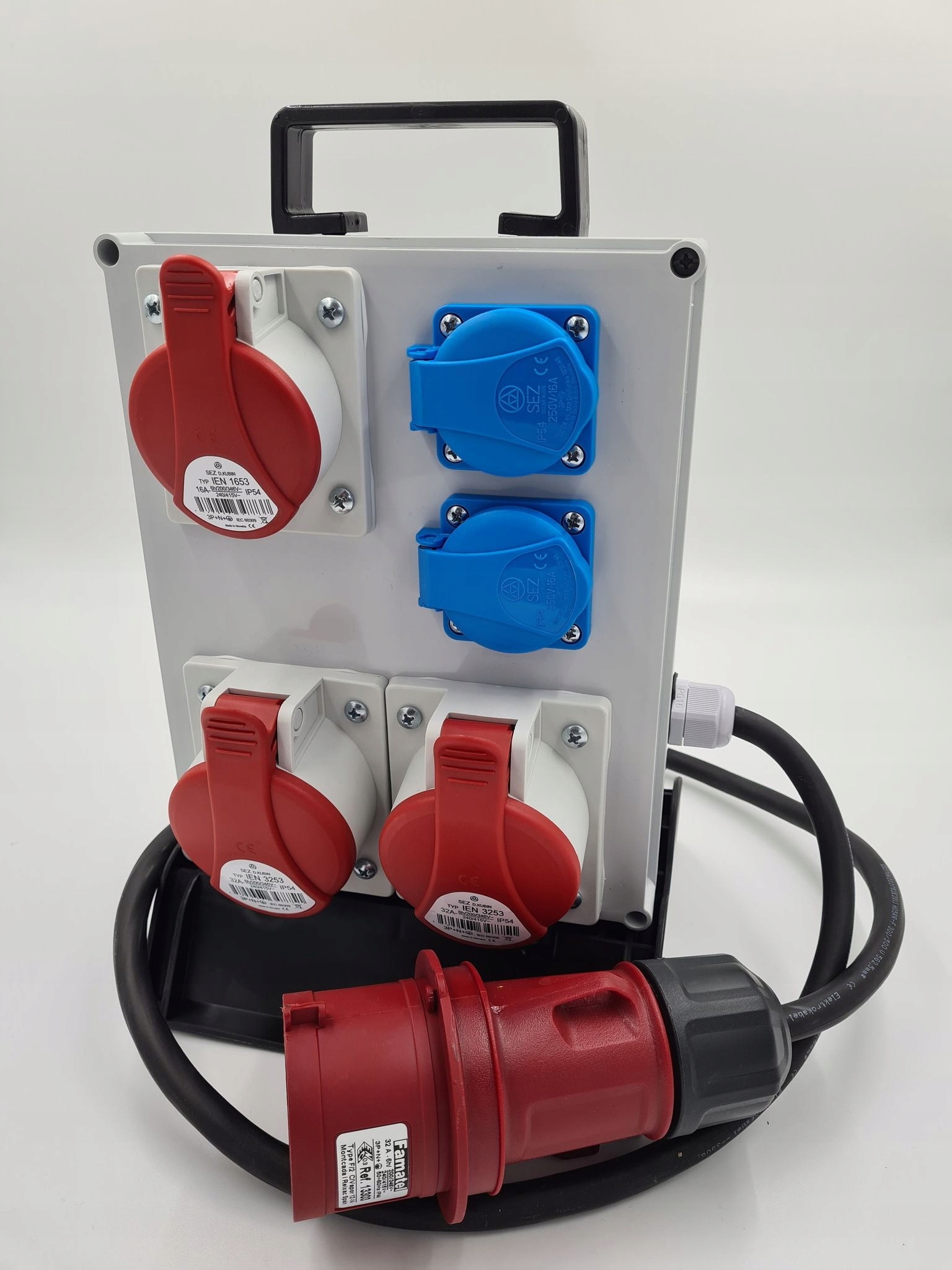 

Rozdzielnica przenośna erbetka 2x32/5 16/5 2x230