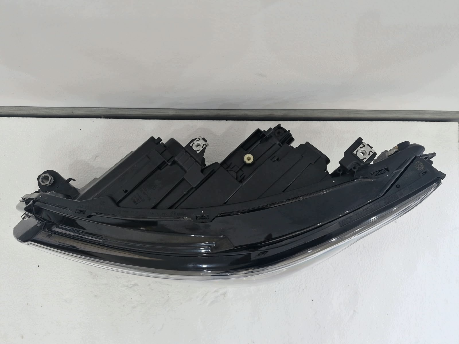 light left VW Golf VIII R-Line FULL LED