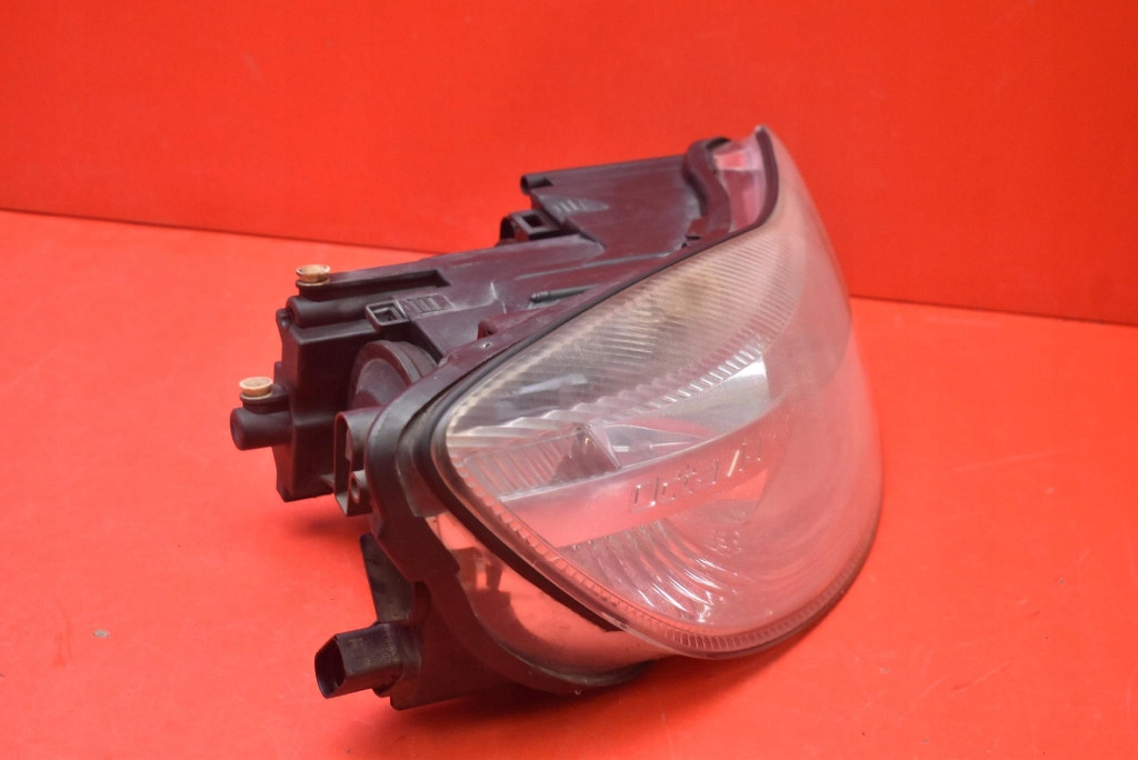 REFLEKTOR right light front lens EU 1Z1941016F SKODA OCTAVIA 2 II 08-13
