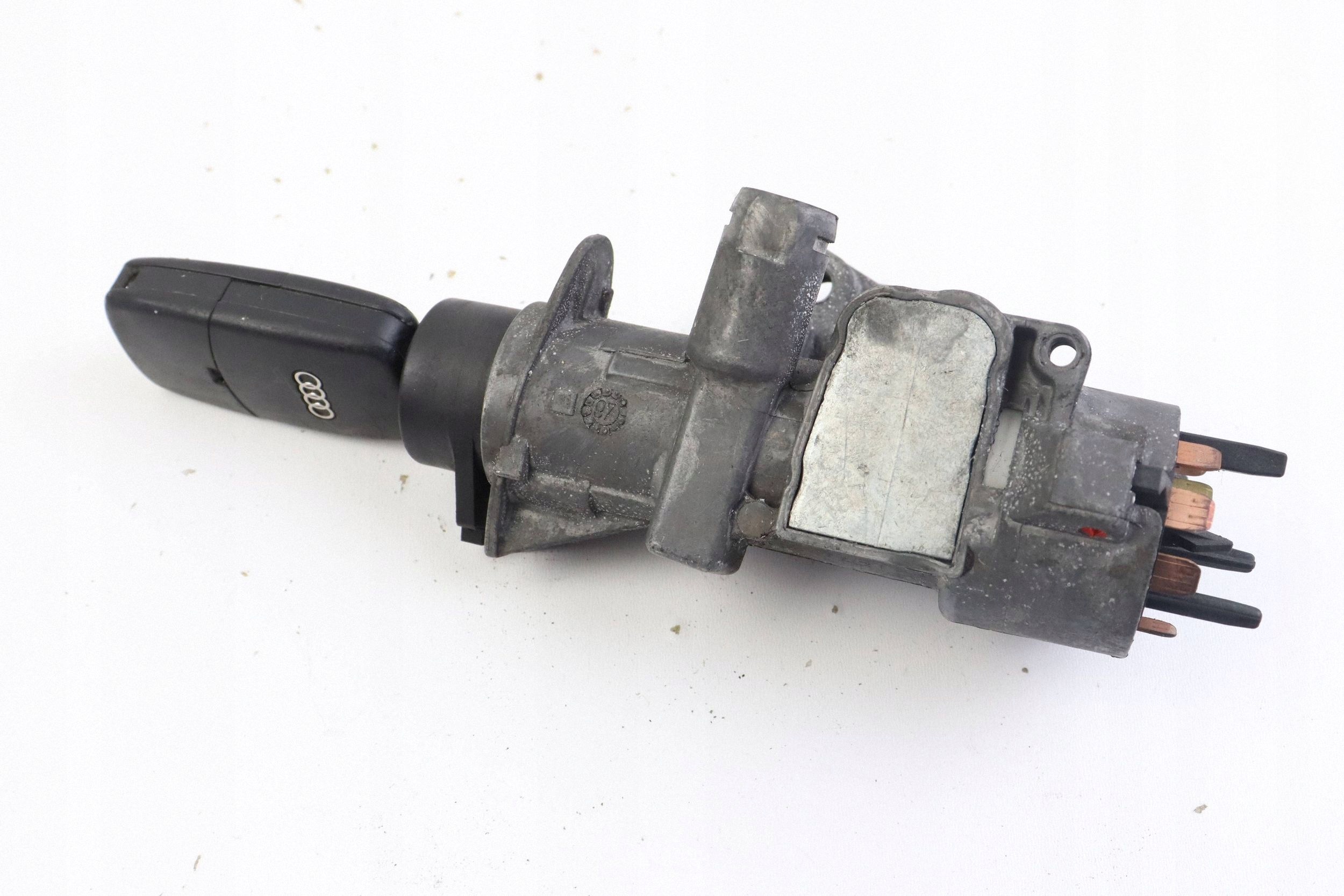 AUDI A4 B6 B7 ignition key 4B0905851B