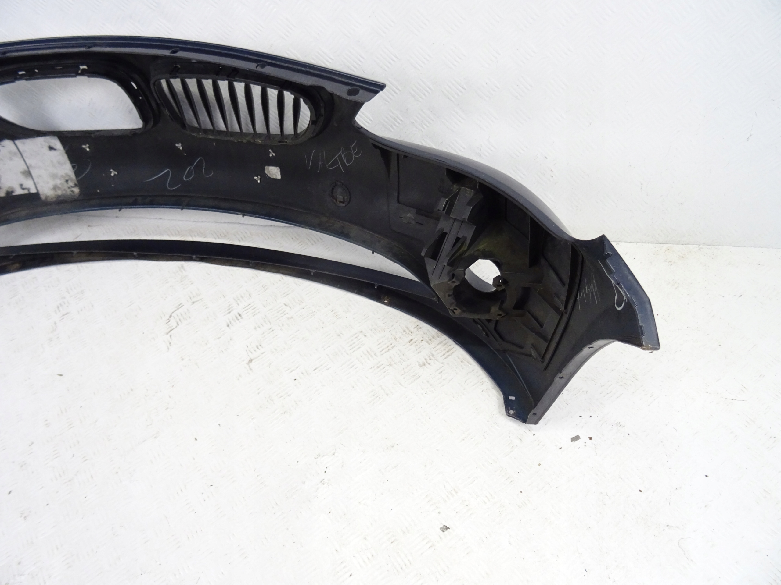 BMW Z4 E85 02-06 bumper front before LIFT