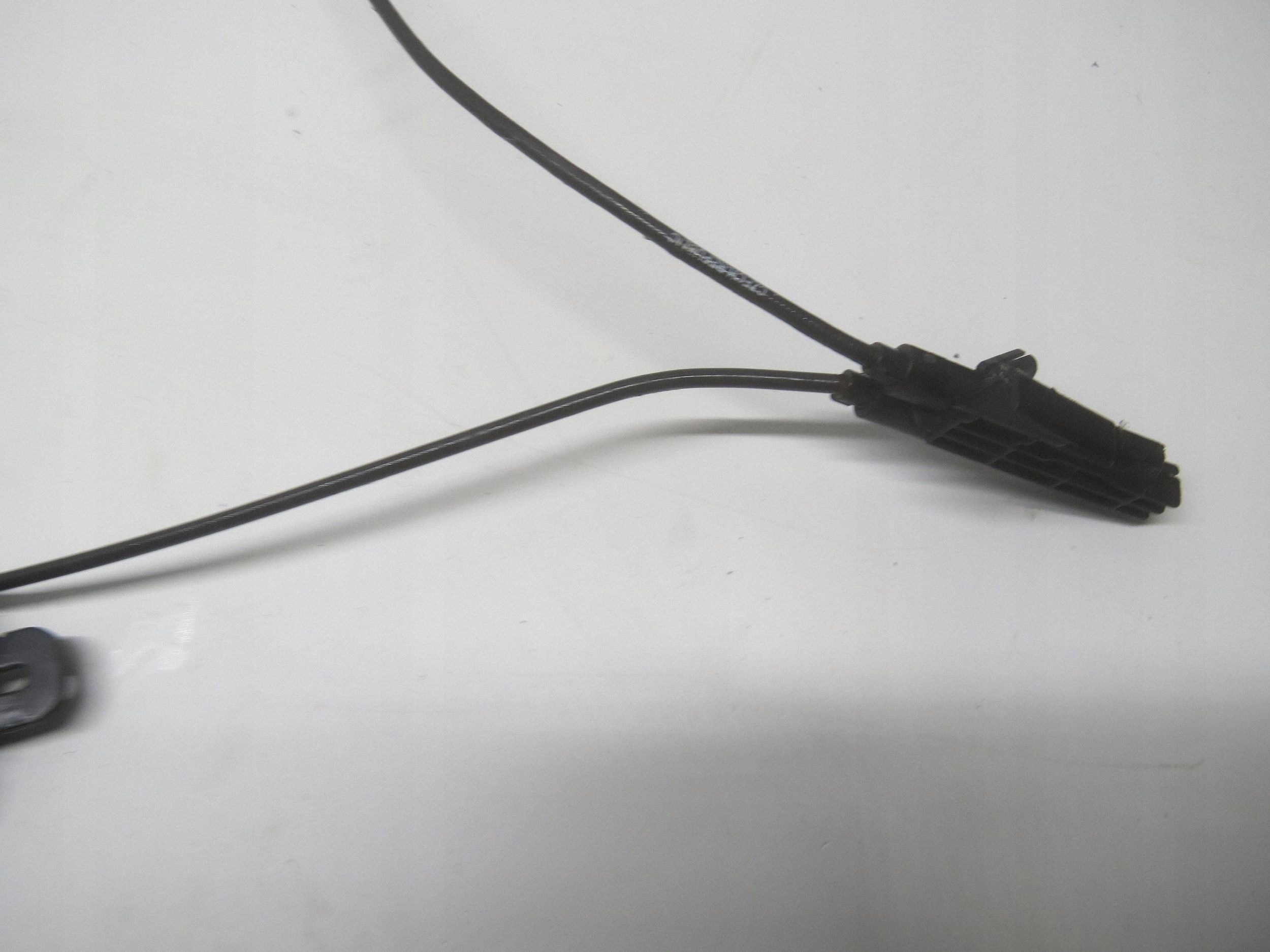de la Serrure Mécanisme pour l’ouverture du capot VOLVO V60 2.0 D 120KM 31425974