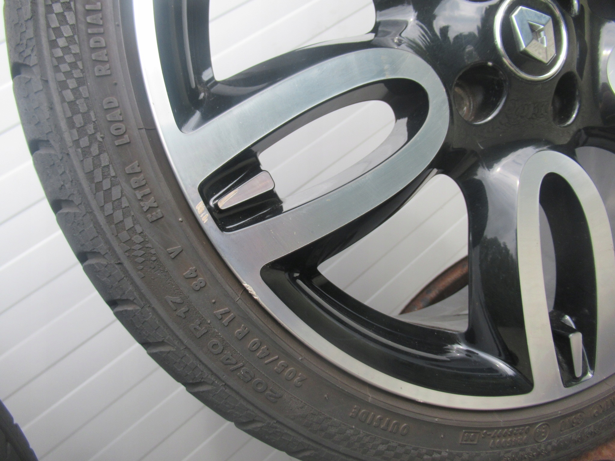 ALU+OPONY LATO R17 RENAULT TWINGO RS,CLIO 3,MODUS Profil opony 40