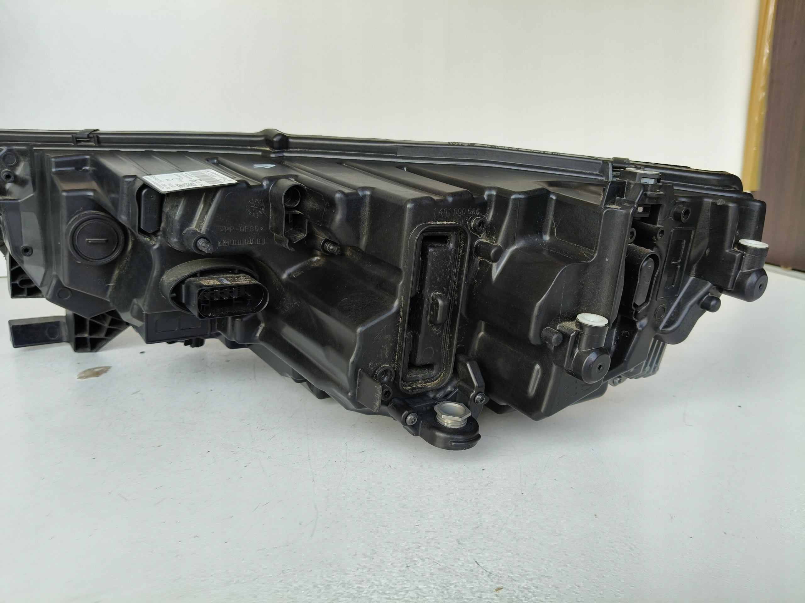 light right REFLEKTOR SKODA OCTAVIA IV 4 5E3 20- FULL LED