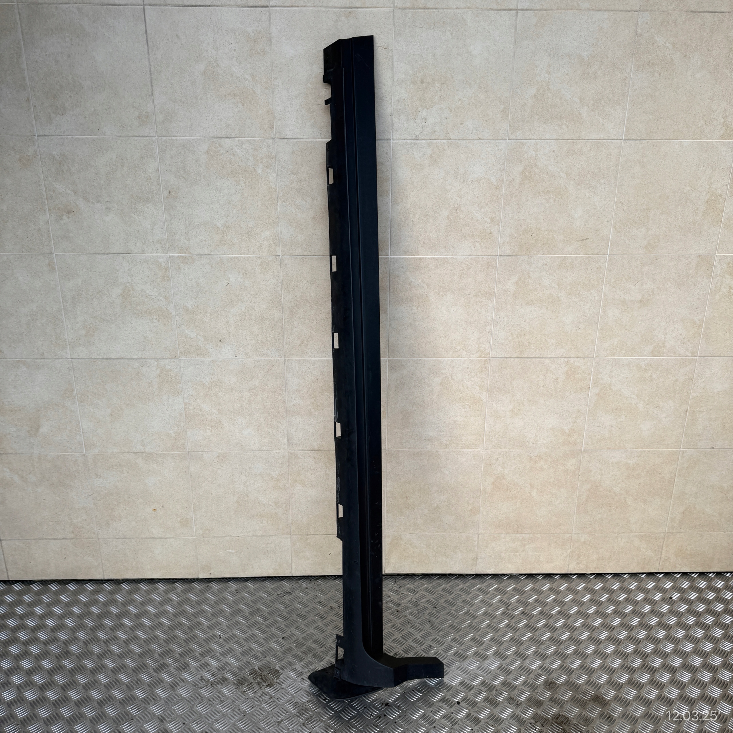 moulding threshold left threshold FORD KUGA II MK2 CV44-S10155-A