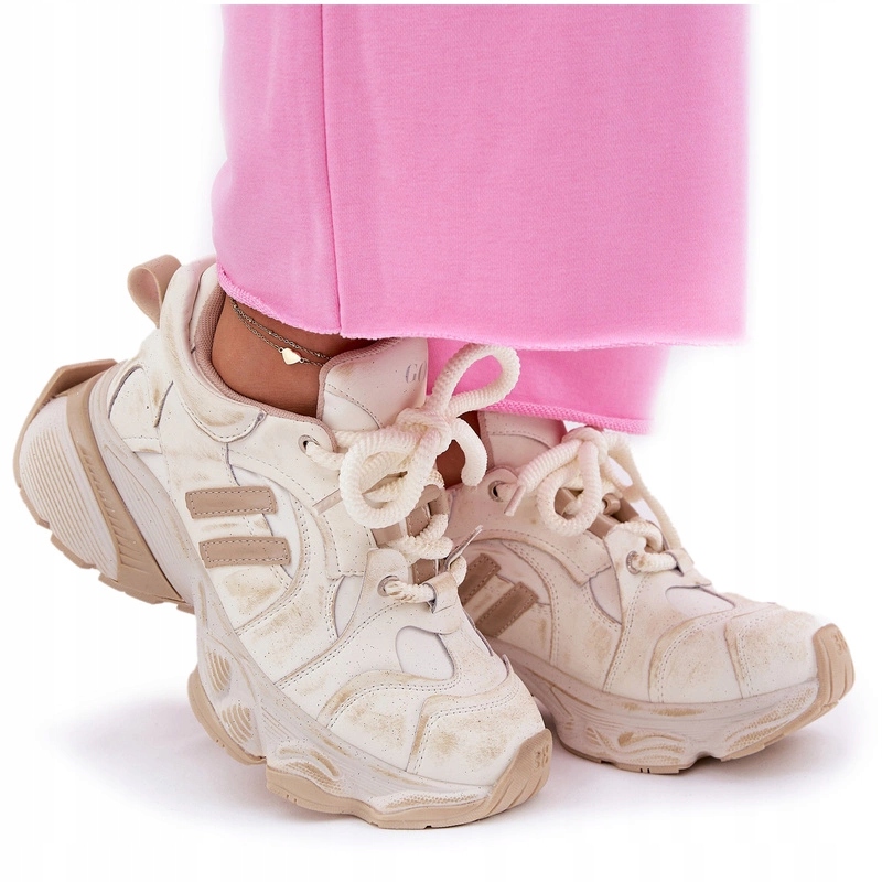 Dámské Tenisky Z Přírodní Kůže S Brokátem Goe RR2N4037 Béžové 36