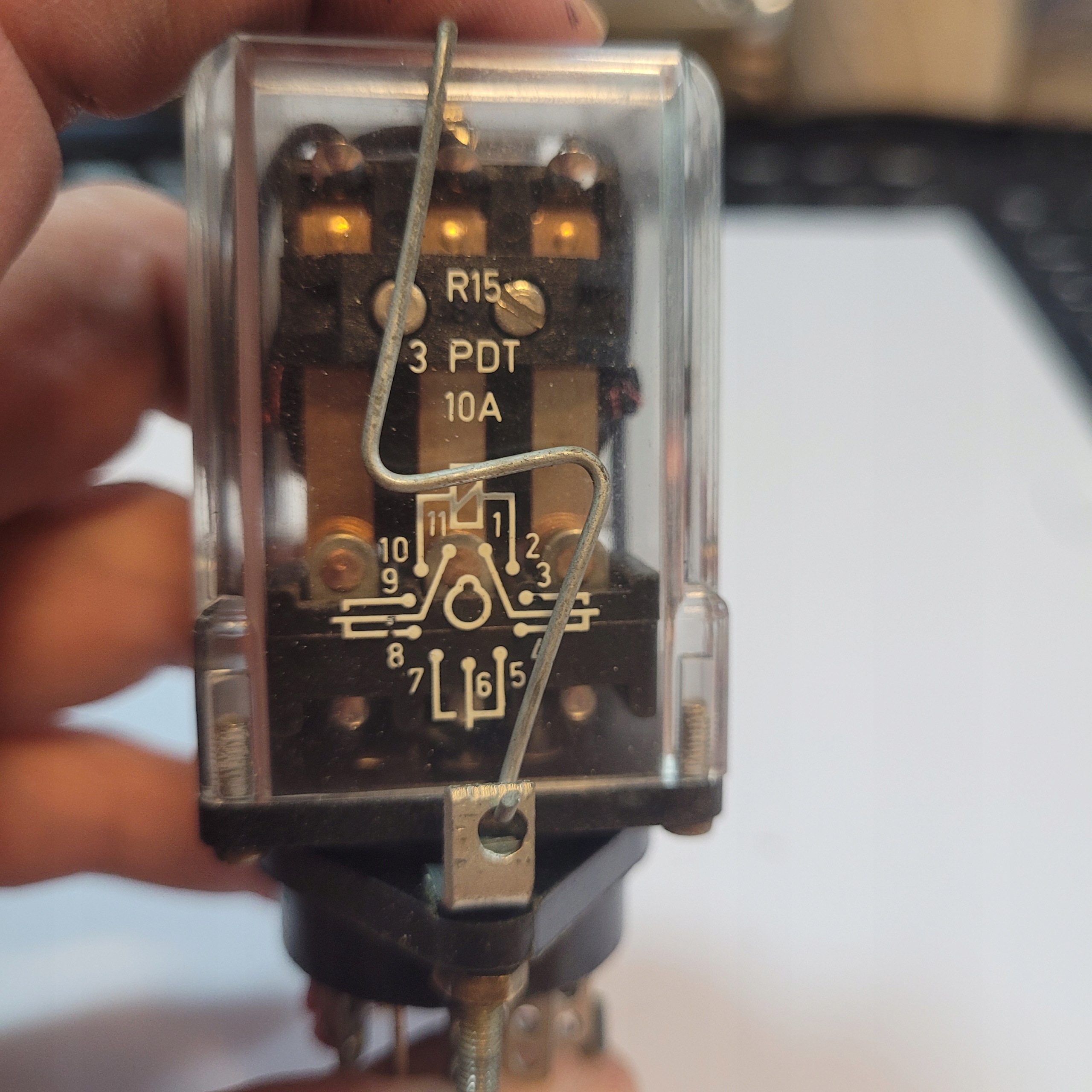 Przekaźnik cewka R15 3PDT 10A 12V Relpol Kod producenta R15 3 PDT 10A 12V