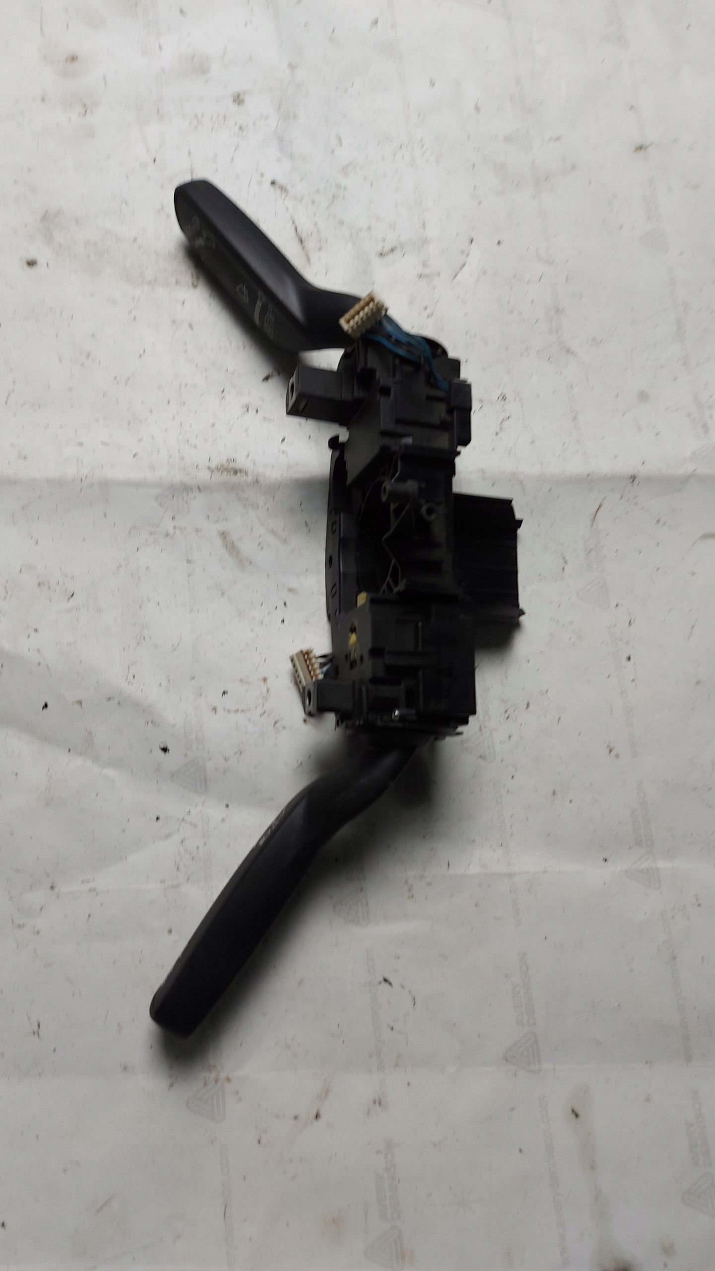 DEVIO LUCI TERGICRISTALLO TERGI MANETKA AUDI A3 8V 8V0953521EF OE EU