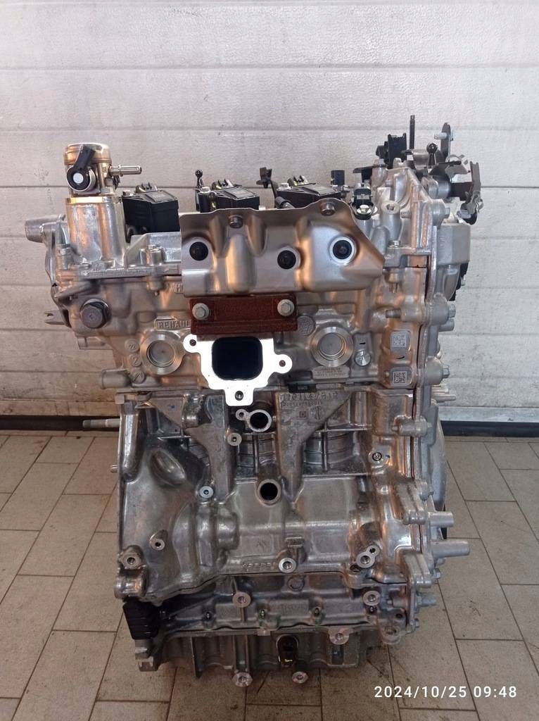 engine front Renault Austral H5FB601 Stan as new