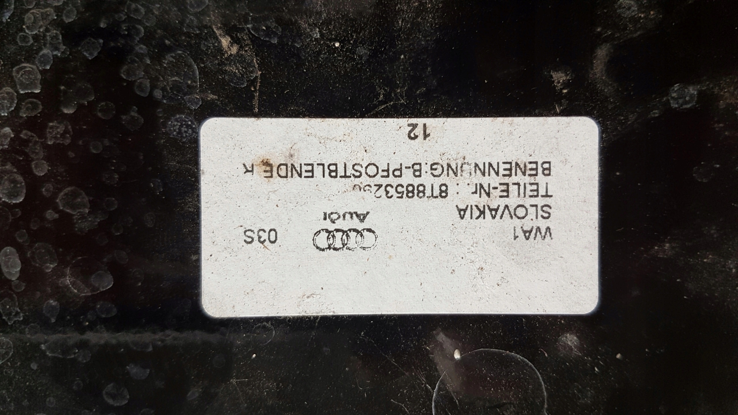 couverture montant AUDI A5 S5 8T8853289
