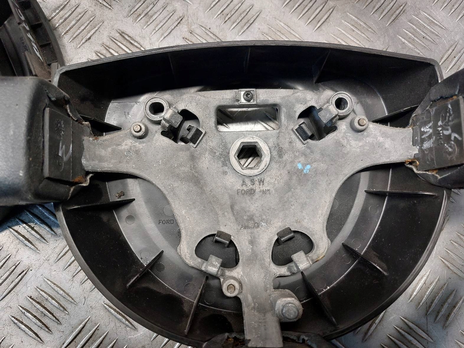 lenkrad + Airbag FORD FIESTA MK5