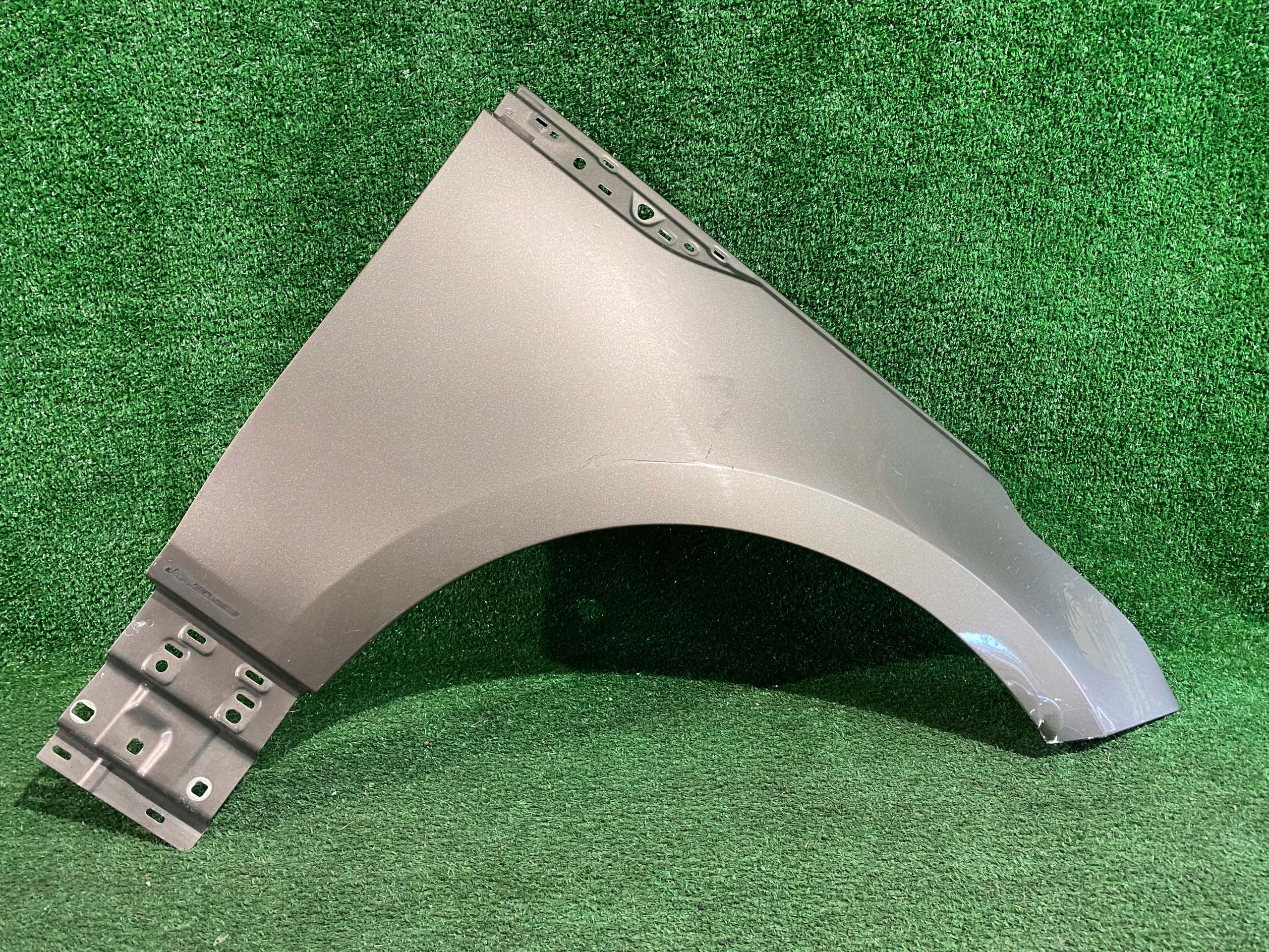 fender front right RANGE ROVER LAND ROVER VELAR