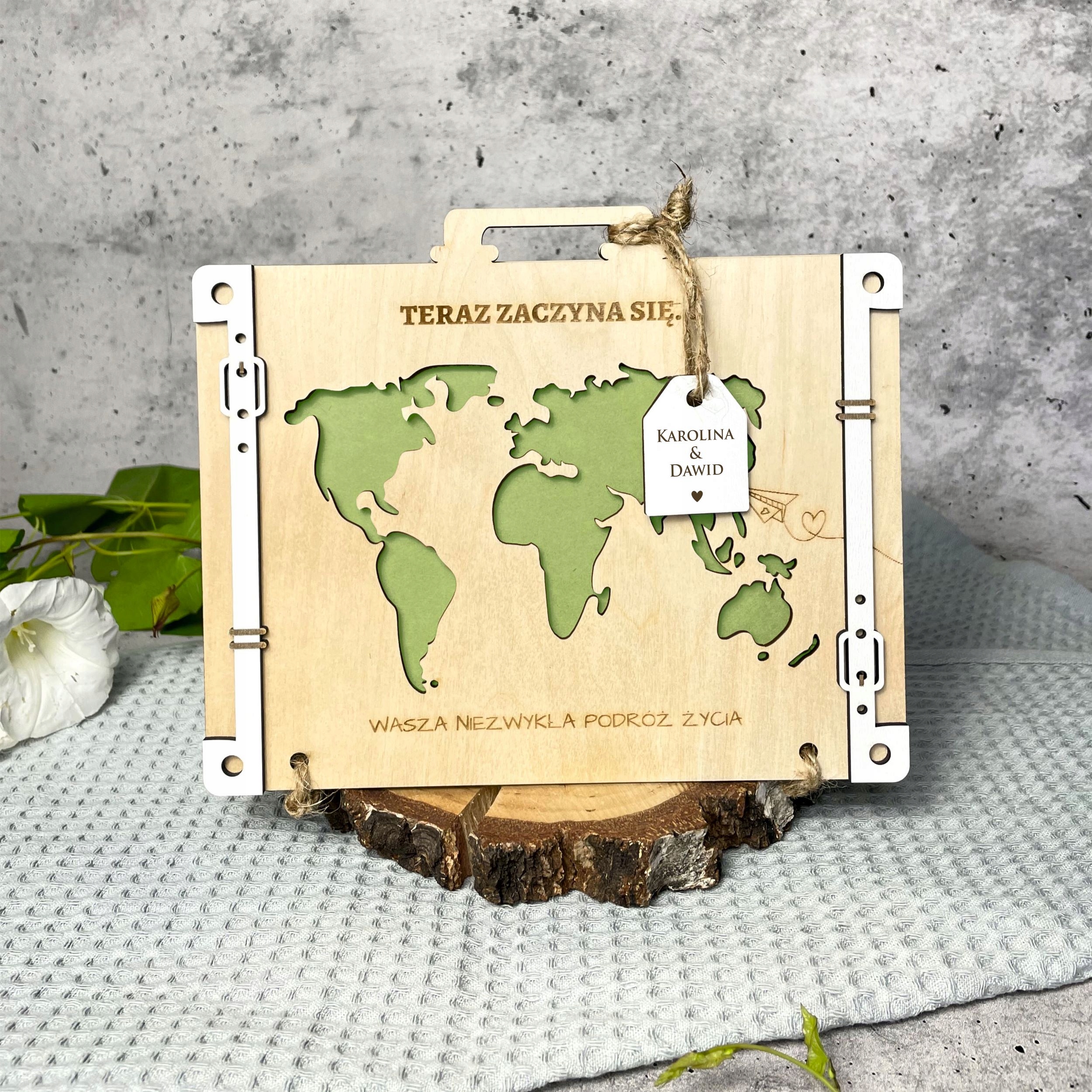 DREWNIANA KARTKA ŚLUBNA WALIZKA NA PIENIĄDZE ŚLUB WESELE PREZENT PAMIĄTKA Z Marka inna