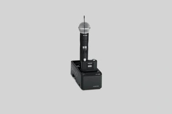 Shure SBC220-E – dvojitá nabíjačka pre P9RA, P10R, Ulx-d s napájacím zdrojom