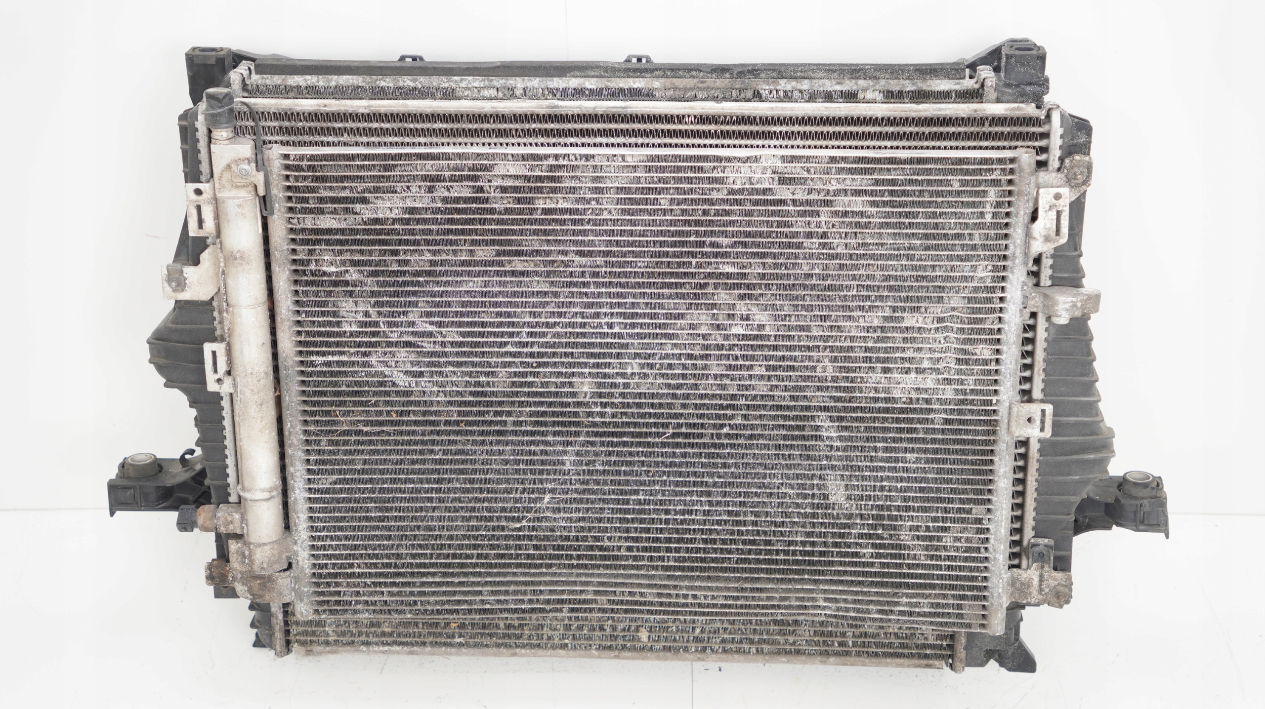 KOMPLET CHŁODNIC VOLVO XC90 02-06R 2.4D