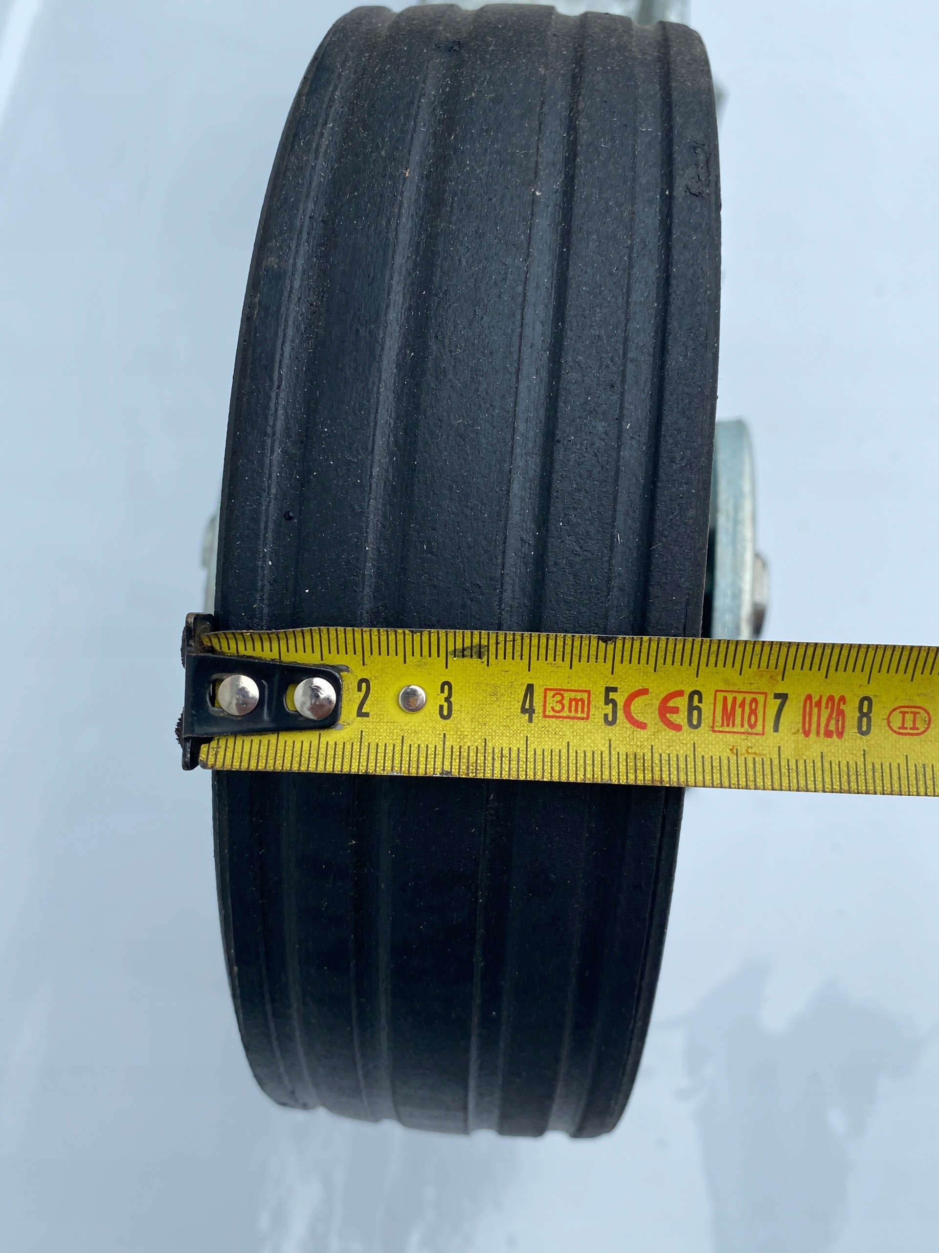 KOŁO 22cm Podporowe Z OBEJMĄ Przyczepy 250kg Fi-60 Waga produktu z opakowaniem jednostkowym 9.5 kg