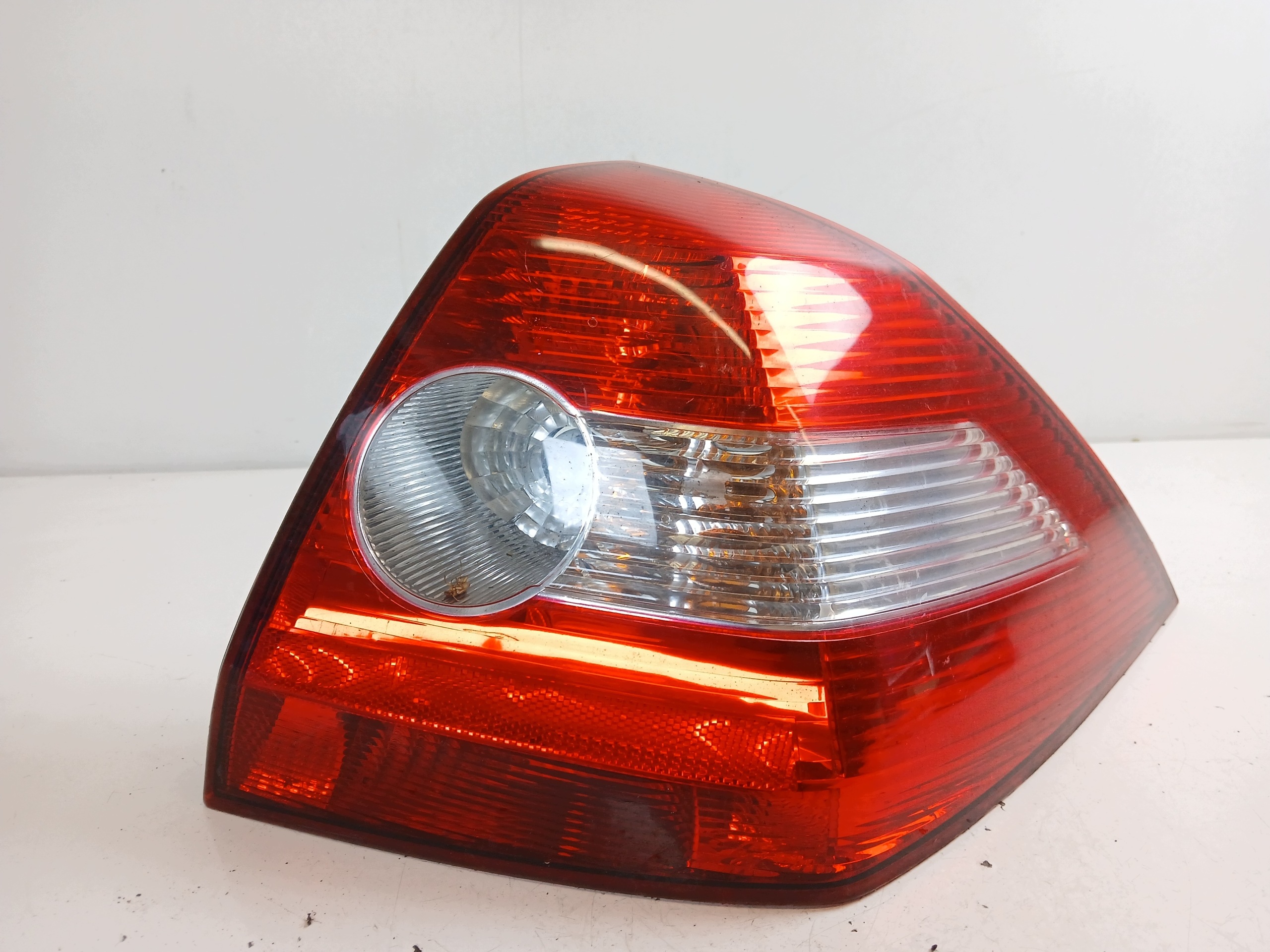 RENAULT MEGANE II sedan light right rear part