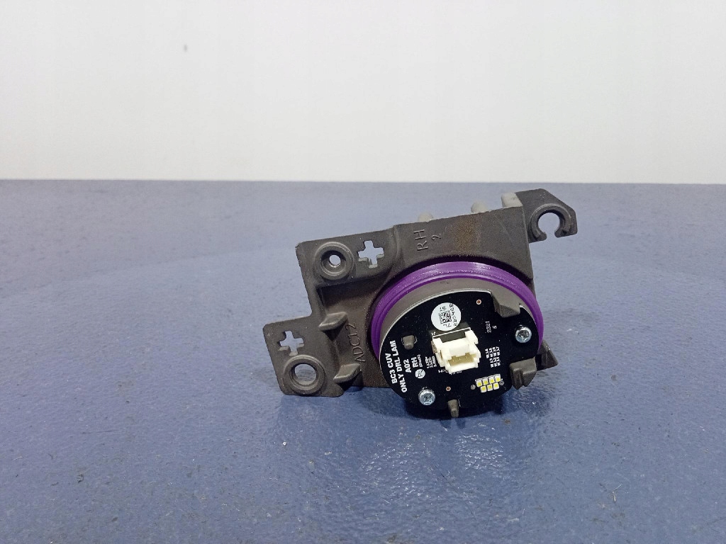 Hyundai BAYON Конвертер света led правая