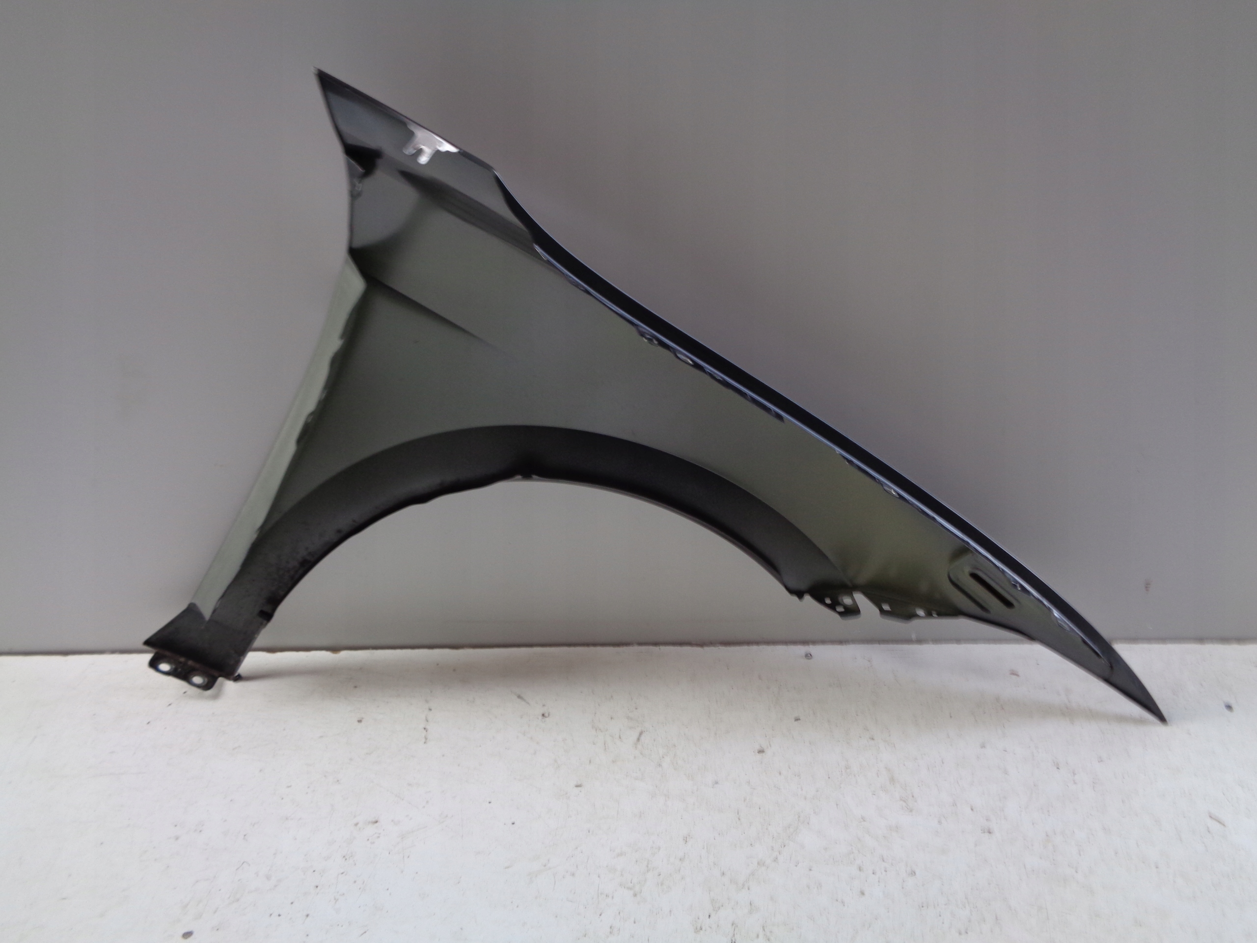 fender left front VW PASSAT B9 3J 3J0 23- NR 50775