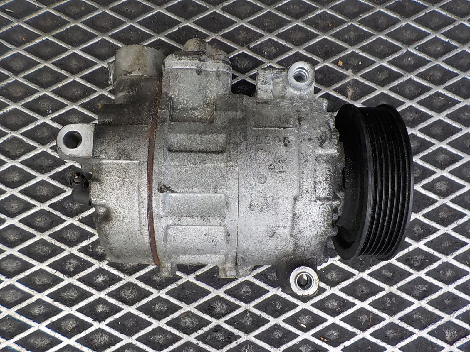 VW GOLF V kompresor pumpa klimatizaci 1K0820859C