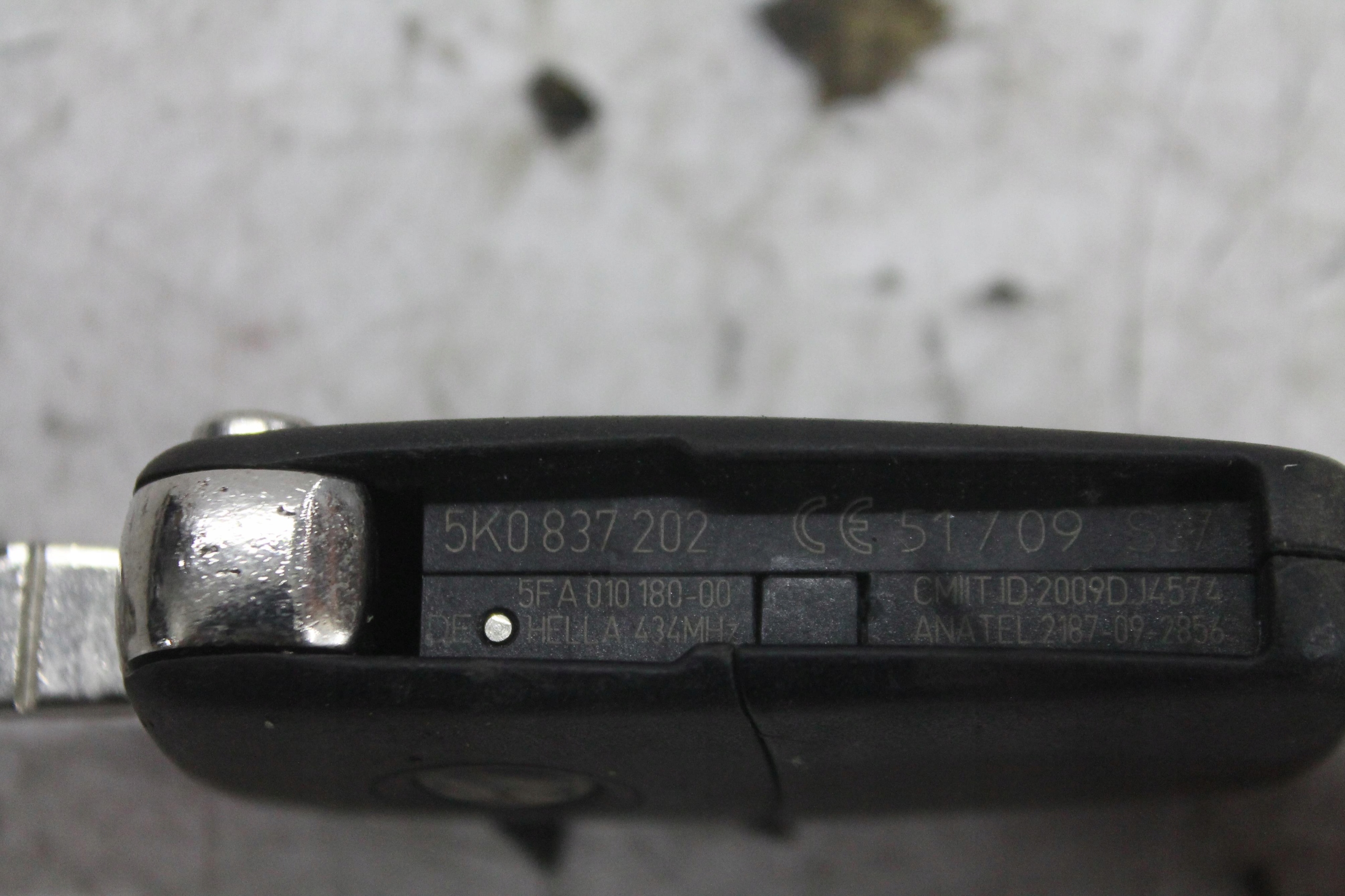 key PILOT SCYZORYK 5K0837202 VW GOLF PASSAT TOURAN