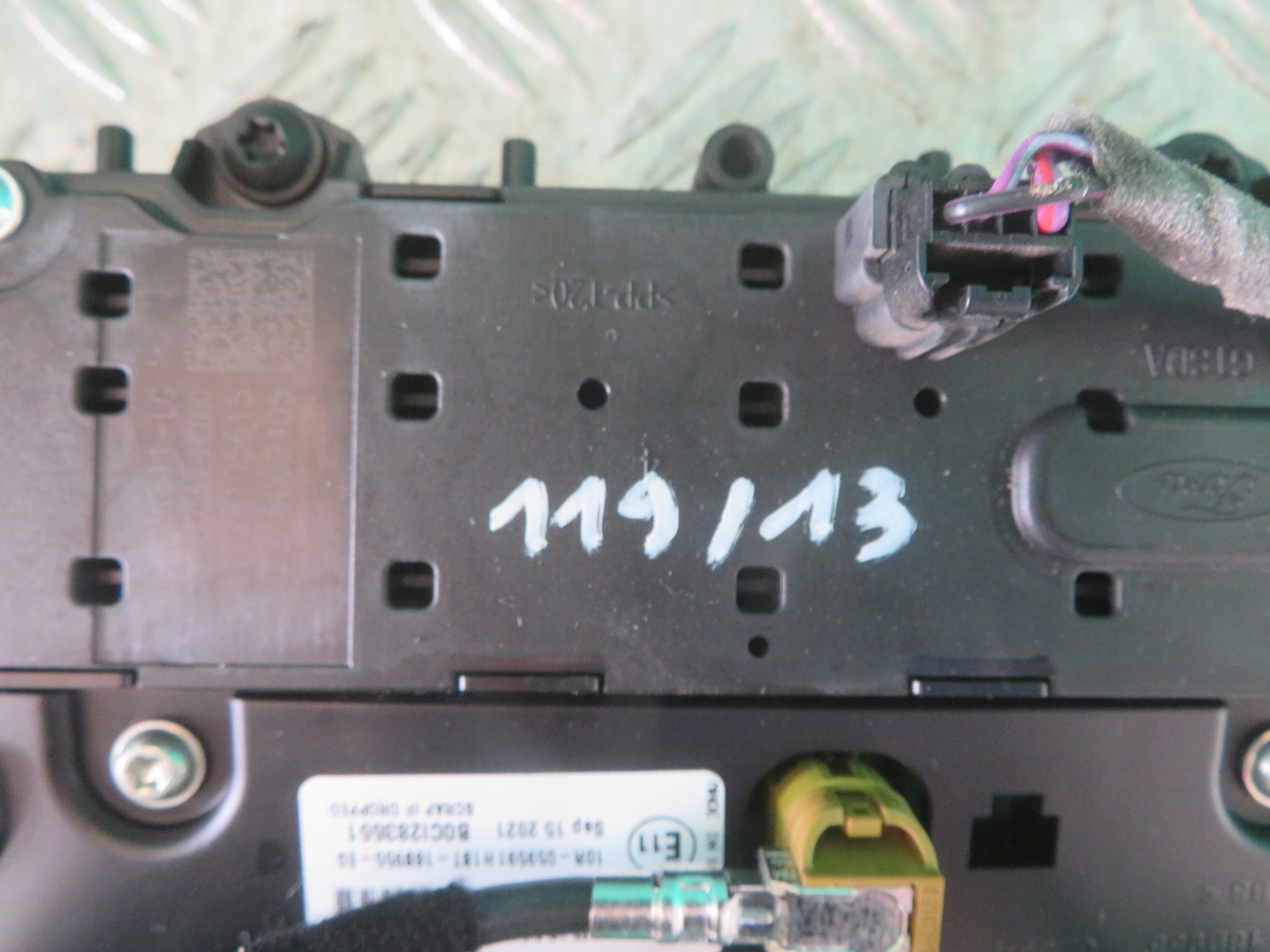 RADIO PANEL FORD TRANSIT MK8 22R H1BT-18K811-LG