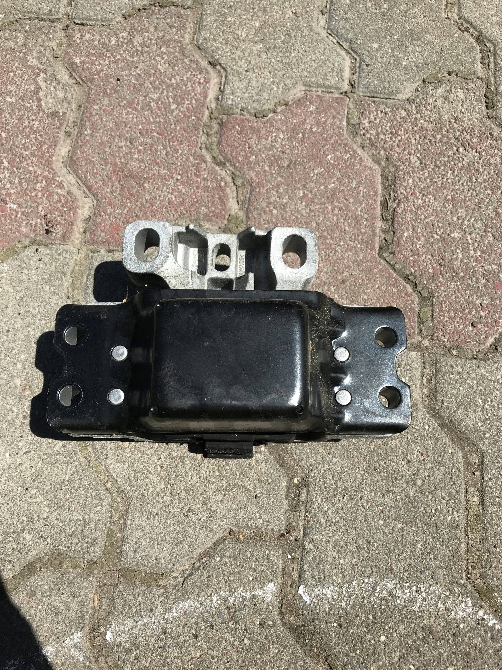 holder engine mount VW SKODA AUDI 1K0199555CB