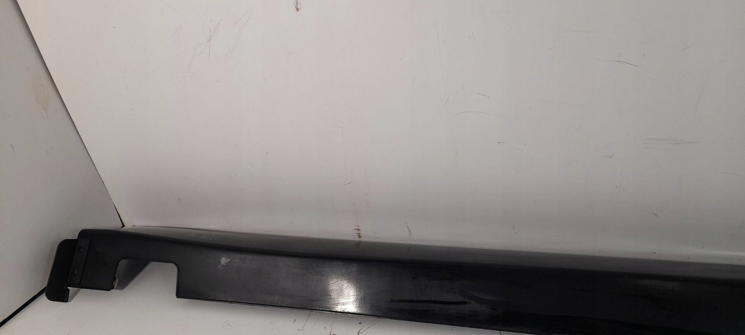 Hyundai Ioniq moulding threshold right 87752G2000 (LS80)