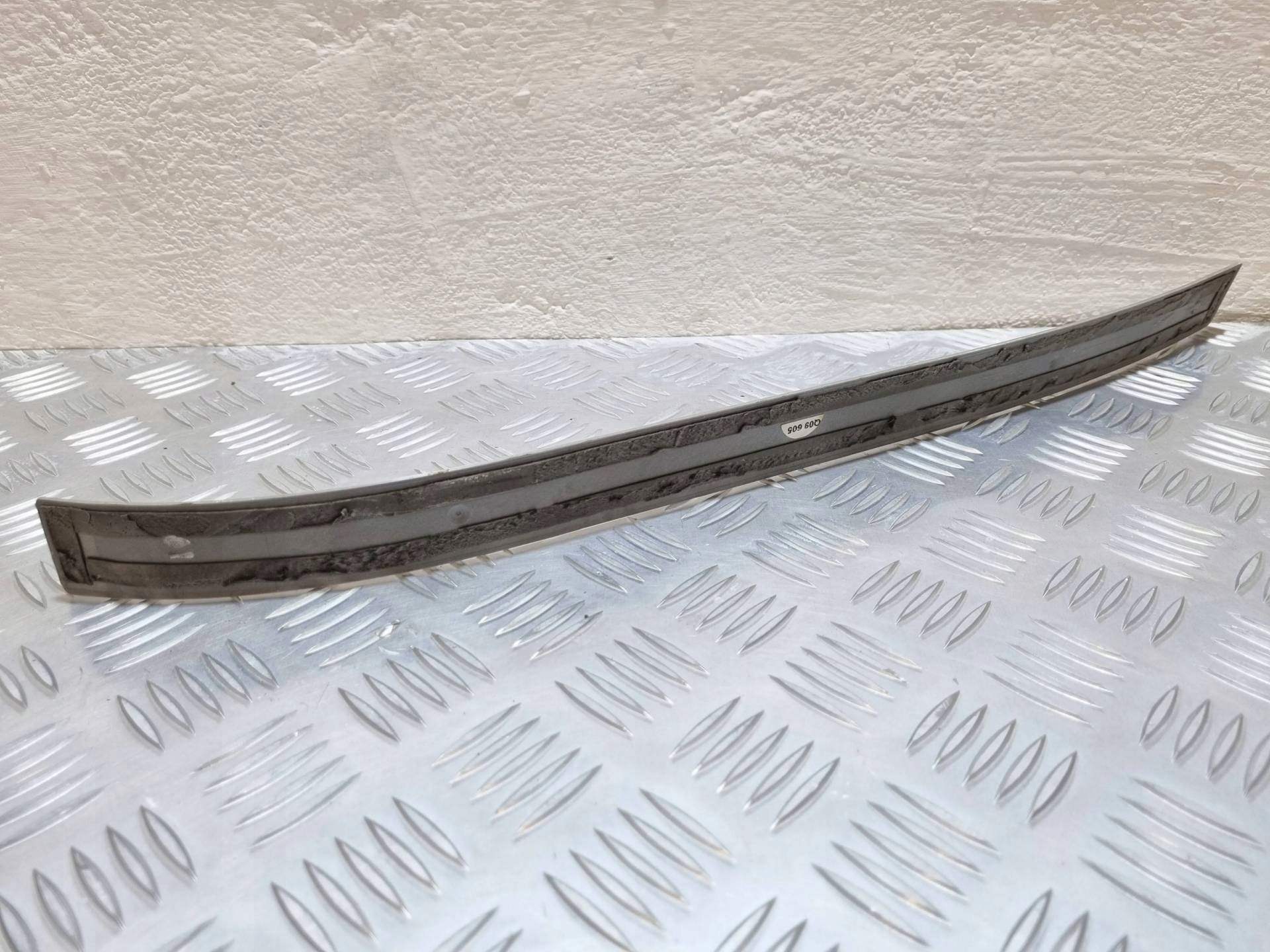 moulding threshold inner rear part left side Mercedes-Benz S W221 facelift