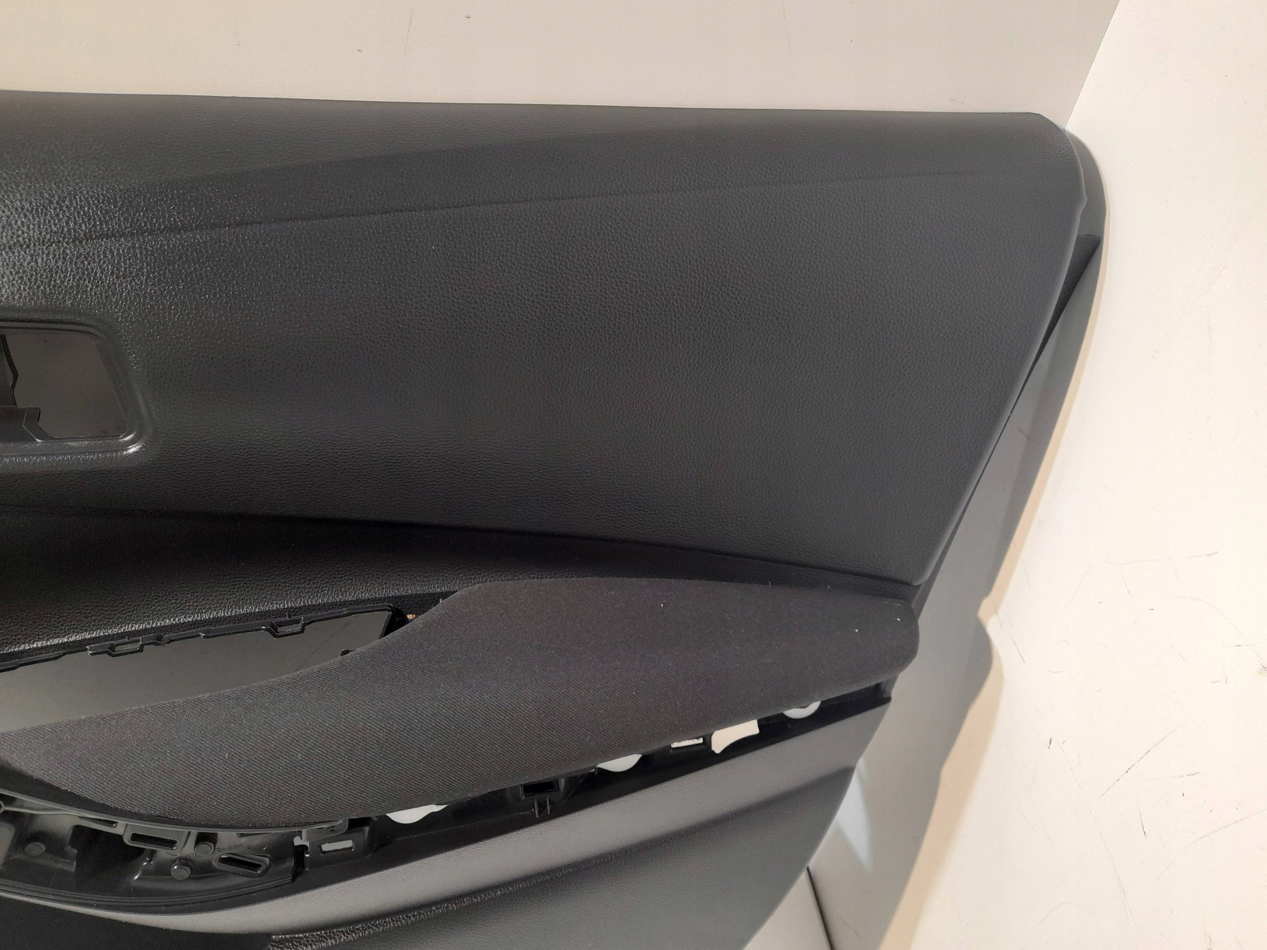 Toyota Corolla E210 E21 side door front right 67611-X1601 (ET126)