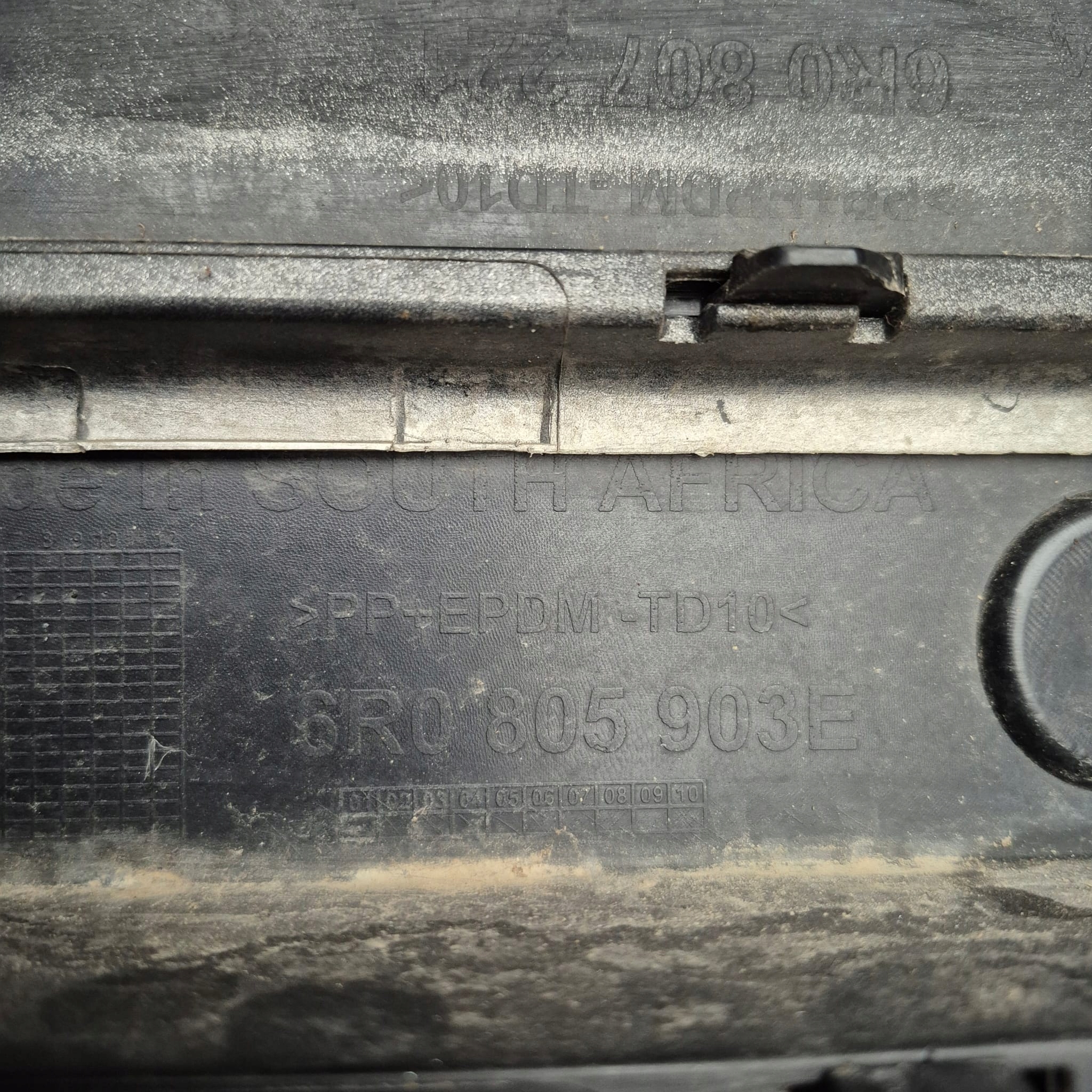 VW POLO 6R CROSS 09- bumper front front SPR