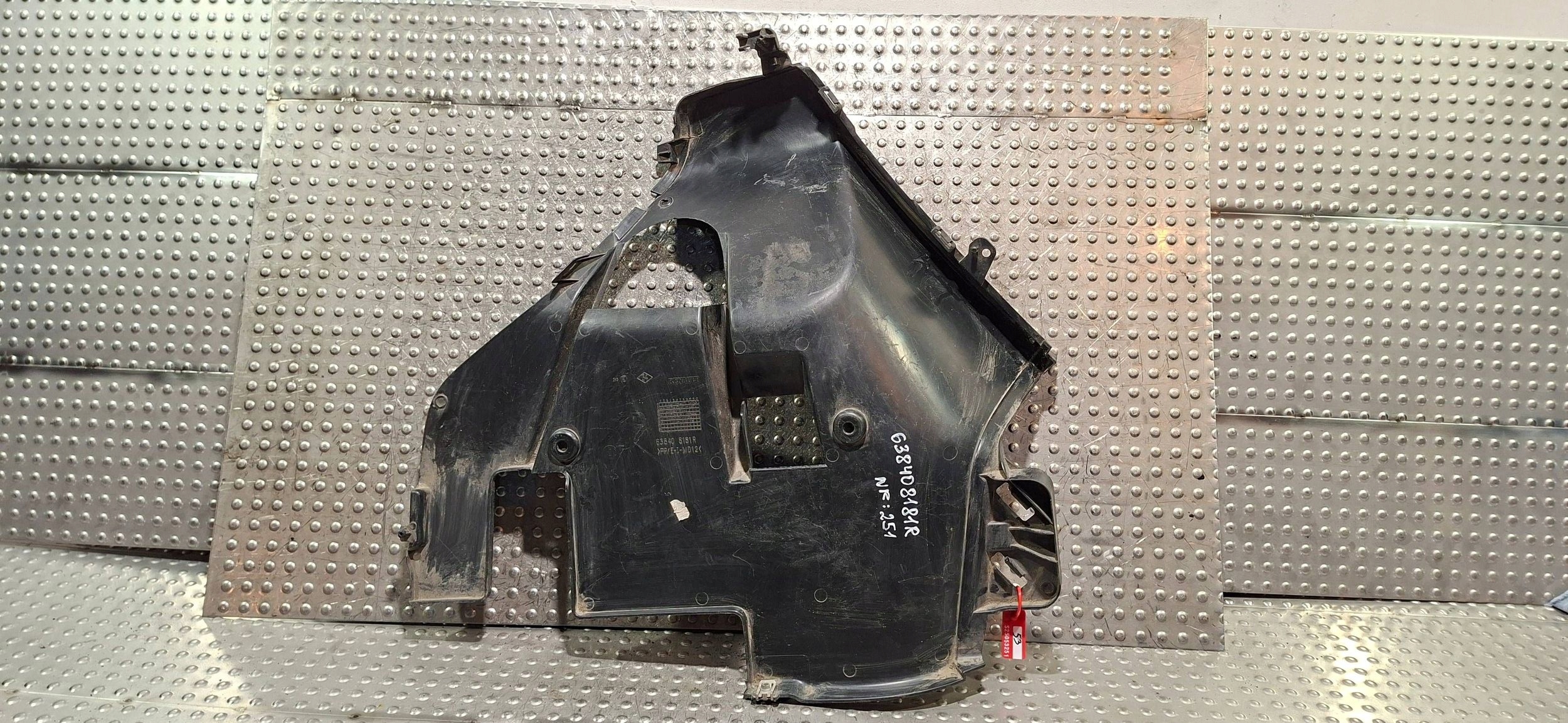 mudguard front right 638408181R RENAULT TWIZY 2013