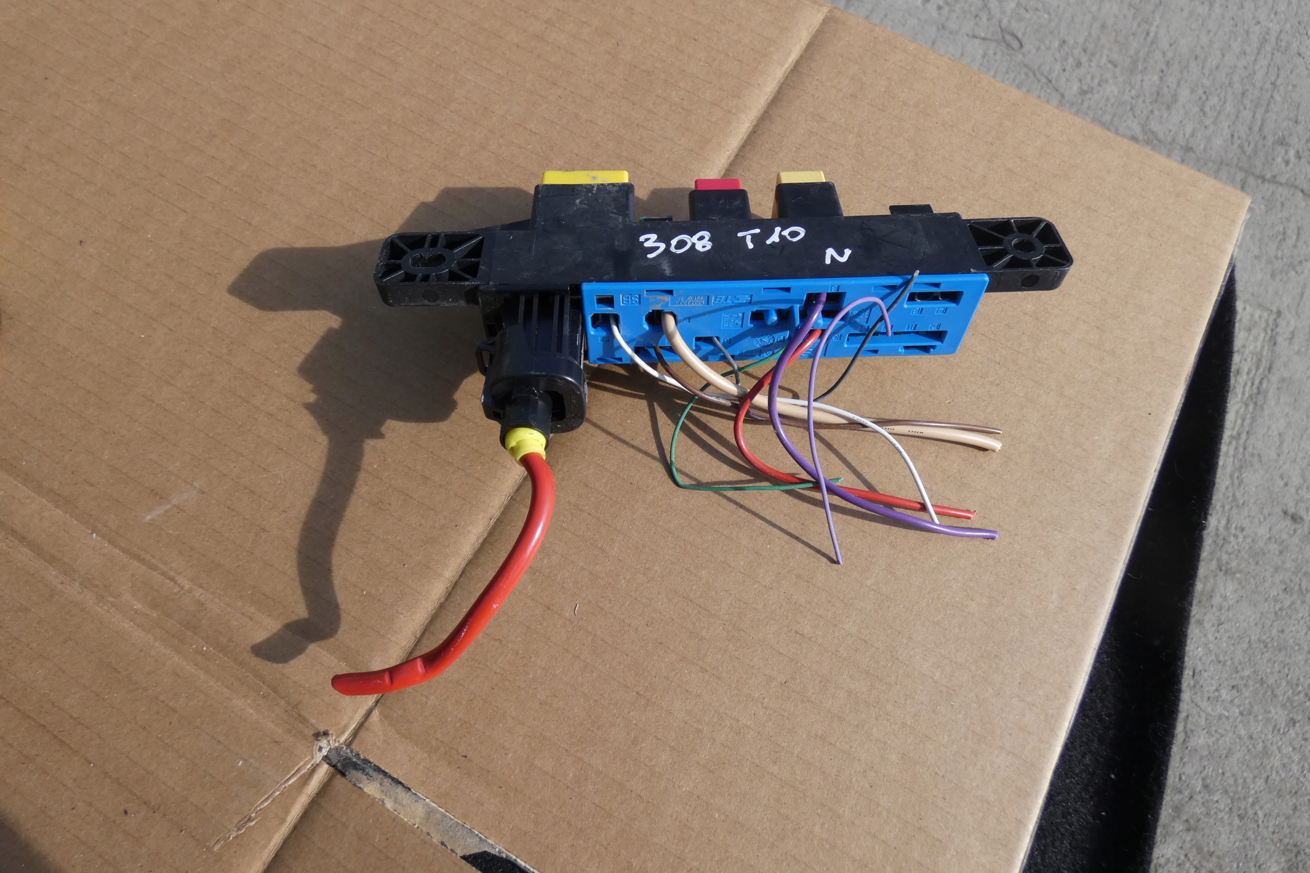 Module Boîte BSI Peugeot Citroen Opel 9830004880