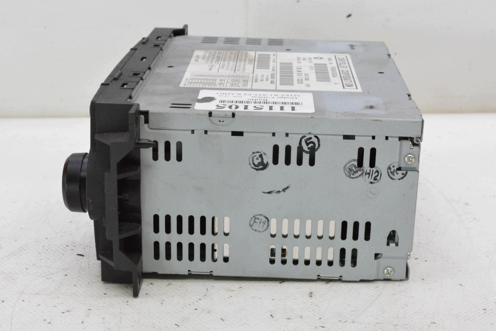 RADIO radio CD MP3 RDS P05064362AA DODGE CALIBER 1 i 06-12
