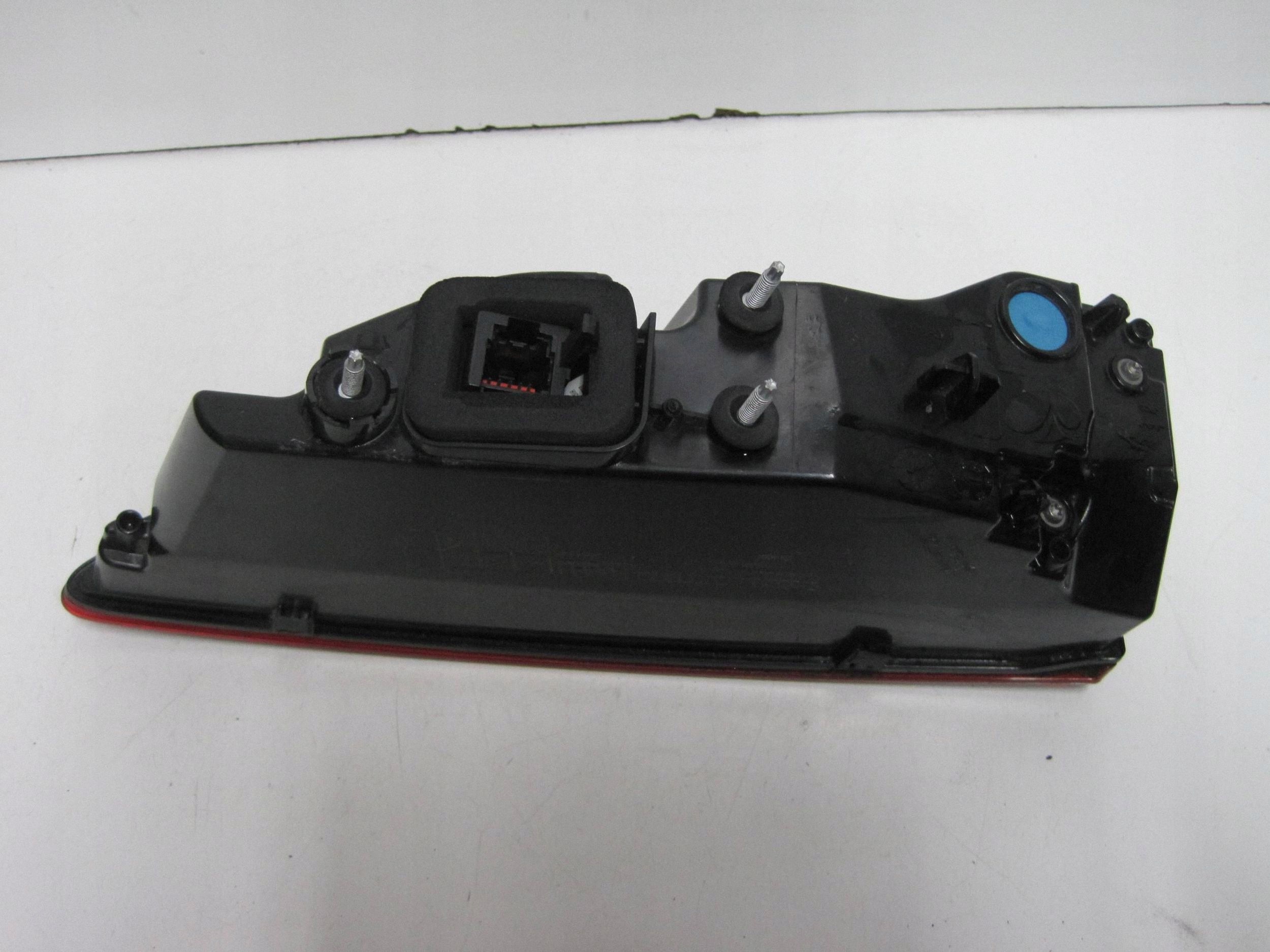 light rear to the bonnet rear part right JAGUAR and-PACE J9D3-13A420-CB