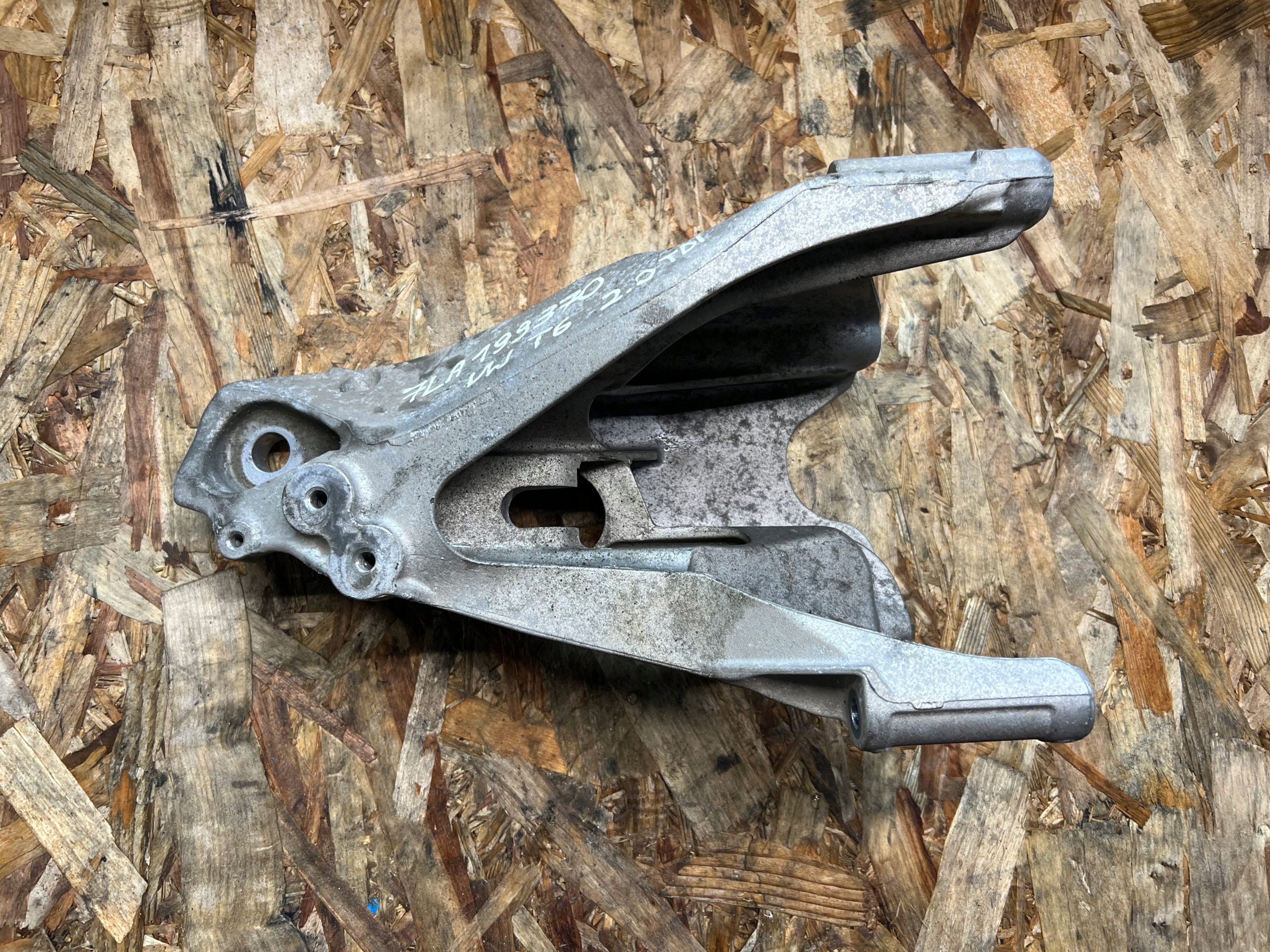 holder engine mount VW TRANSPORTER T6 7LA199370